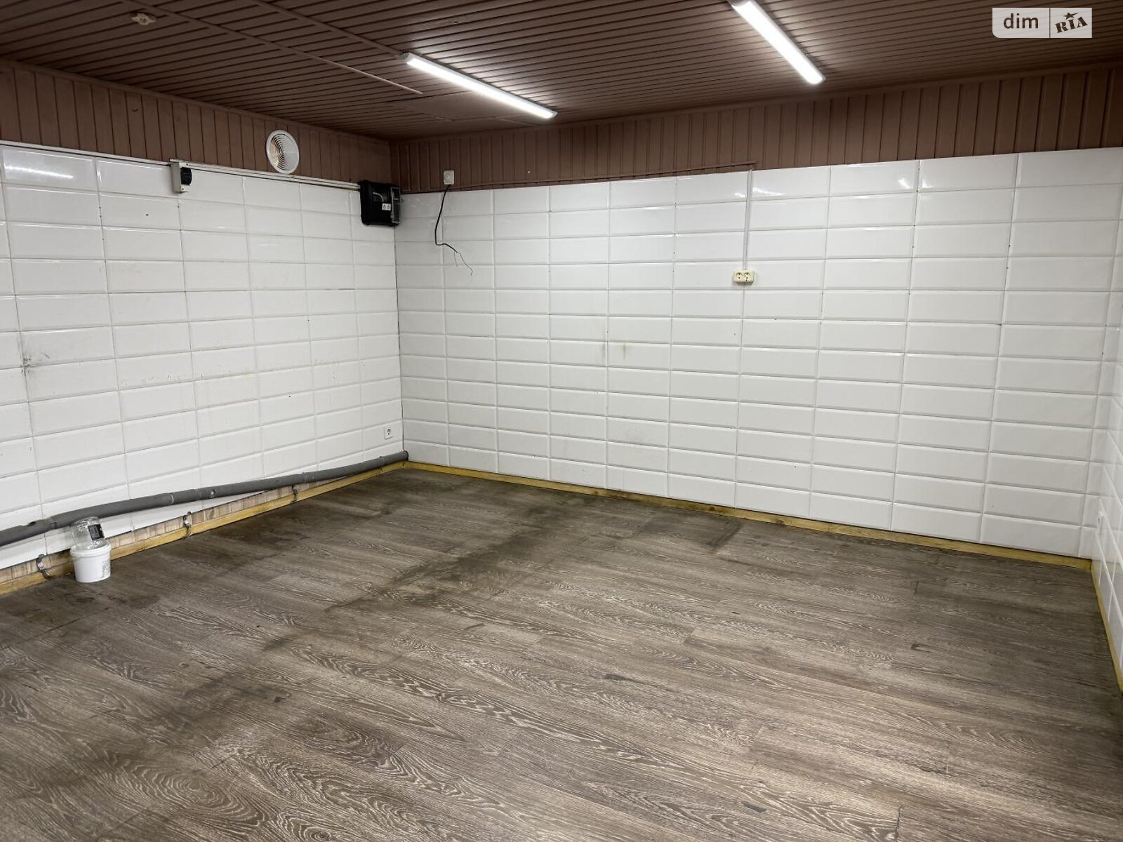 Коммерческое помещение в Ирпене, Ленинградская улица, цена: продажи 23 000 долларов за объект фото 1 Коммерческое помещение в Ирпене, Ленинградская улица, цена продажи: 23 000 долларов за объект фото 1