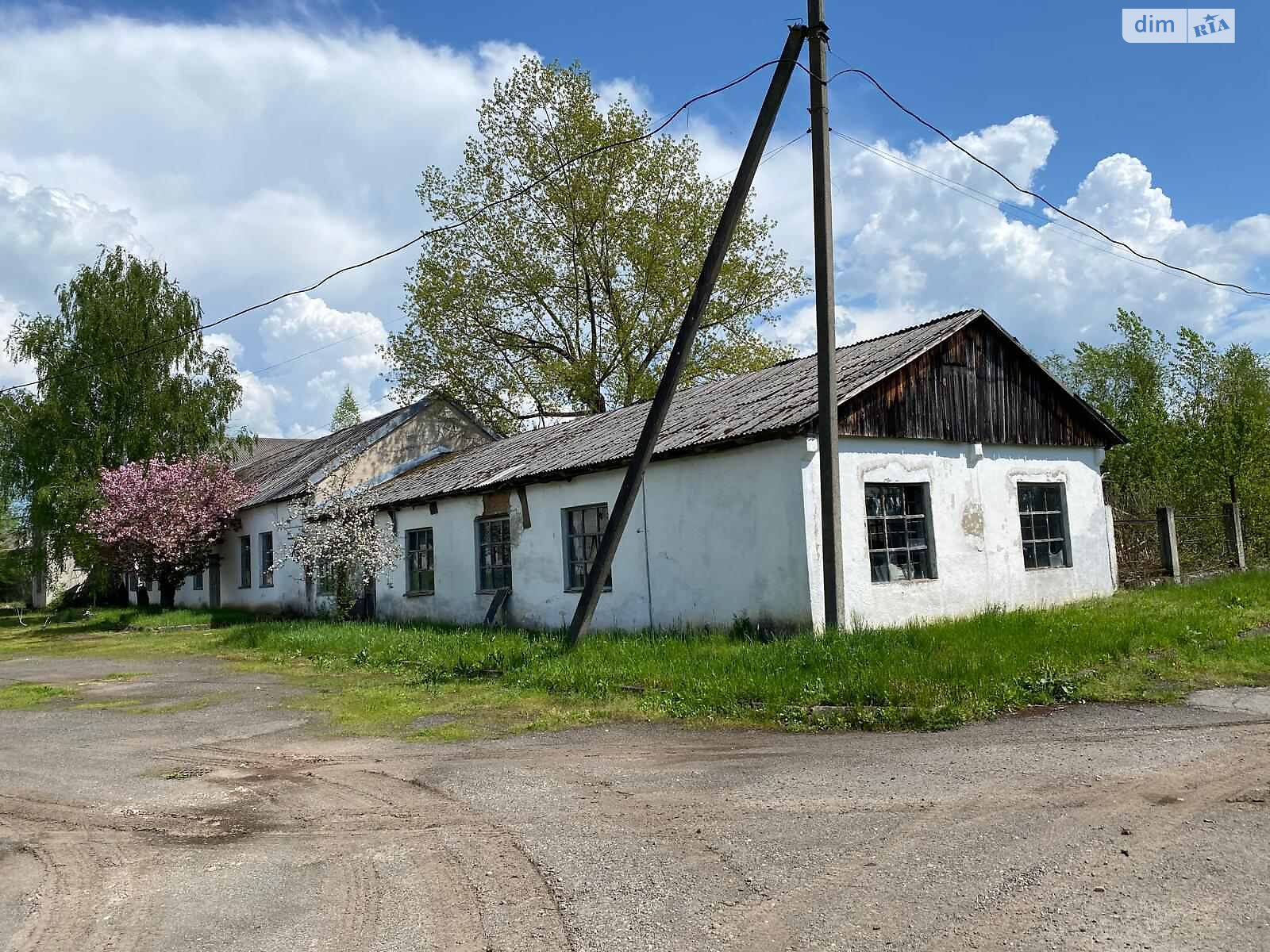 Комерційне приміщення в Іршаві, Степана Жупанина (Борканюка) вулиця 67, ціна продажу: 10 000 доларів за об’єкт фото 1 Комерційне приміщення в Іршаві, Степана Жупанина (Борканюка) вулиця 67, ціна продажу: 10 000 доларів за об’єкт фото 1