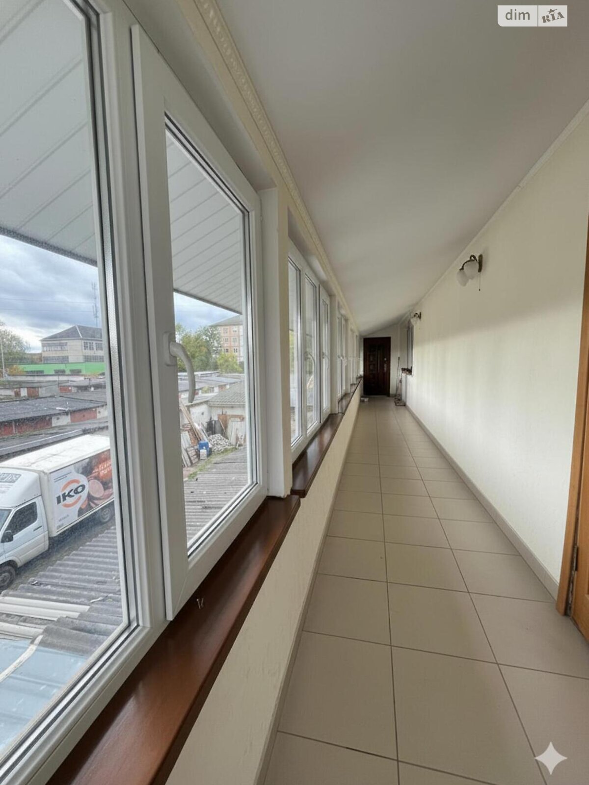 Коммерческое помещение в Ивано-Франковске, продажа по Сорохтея О. улица 24А, район Арсенал, цена: 410 000 долларов за объект фото 1 Коммерческое помещение в Ивано-Франковске, продажа по Сорохтея О. улица 24А, район Арсенал, цена: 410 000 долларов за объект фото 1