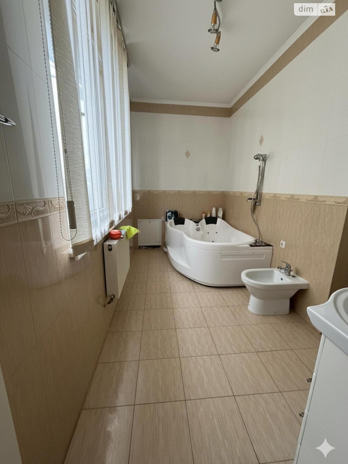 Коммерческое помещение в Ивано-Франковске, продажа по Сорохтея О. улица 24А, район Арсенал, цена: 410 000 долларов за объект фото 1 Коммерческое помещение в Ивано-Франковске, продажа по Сорохтея О. улица 24А, район Арсенал, цена: 410 000 долларов за объект фото 1