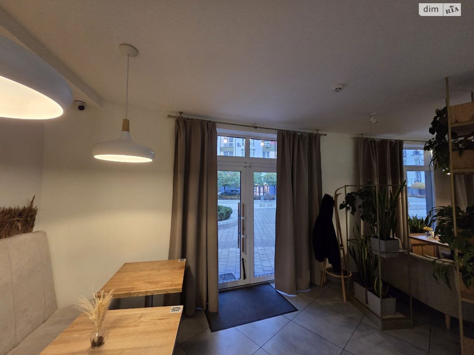 Коммерческое помещение в Ивано-Франковске, продажа по Слободская улица 32, район Бам, цена: 59 500 долларов за объект фото 1 Коммерческое помещение в Ивано-Франковске, продажа по Слободская улица 32, район Бам, цена: 59 500 долларов за объект фото 1