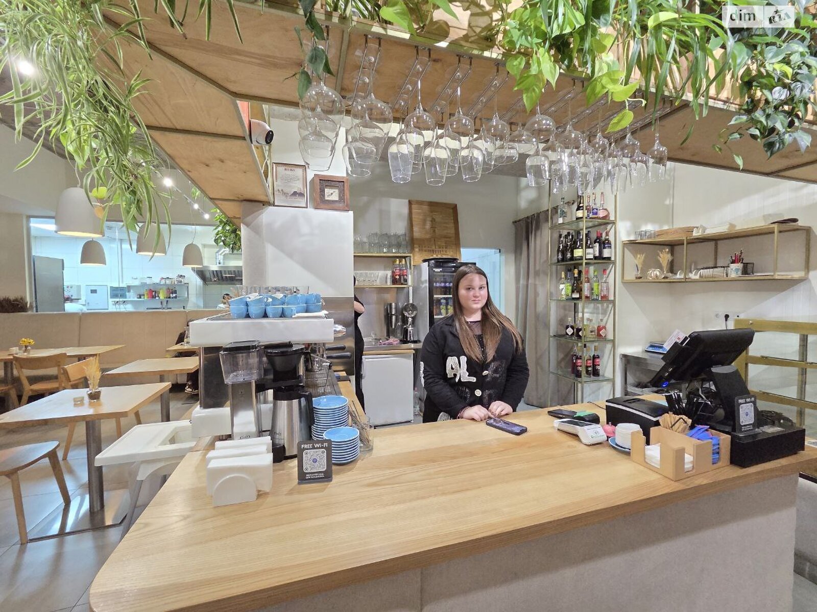 Коммерческое помещение в Ивано-Франковске, продажа по Слободская улица 32, район Бам, цена: 59 500 долларов за объект фото 1 Коммерческое помещение в Ивано-Франковске, продажа по Слободская улица 32, район Бам, цена: 59 500 долларов за объект фото 1