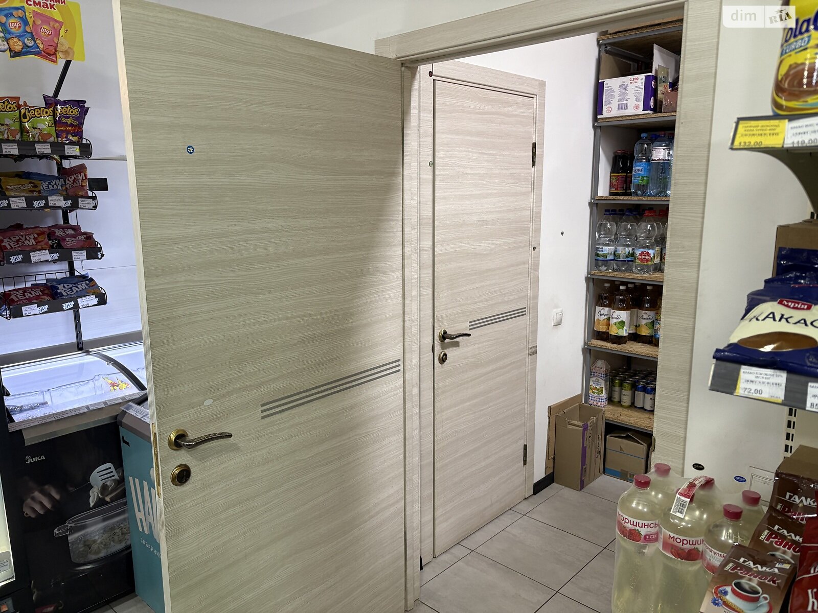 Коммерческое помещение в Ивано-Франковске, продажа по Надречная улица 221А, район Каскад, цена: 42 000 долларов за объект фото 1 Коммерческое помещение в Ивано-Франковске, продажа по Надречная улица 221А, район Каскад, цена: 42 000 долларов за объект фото 1