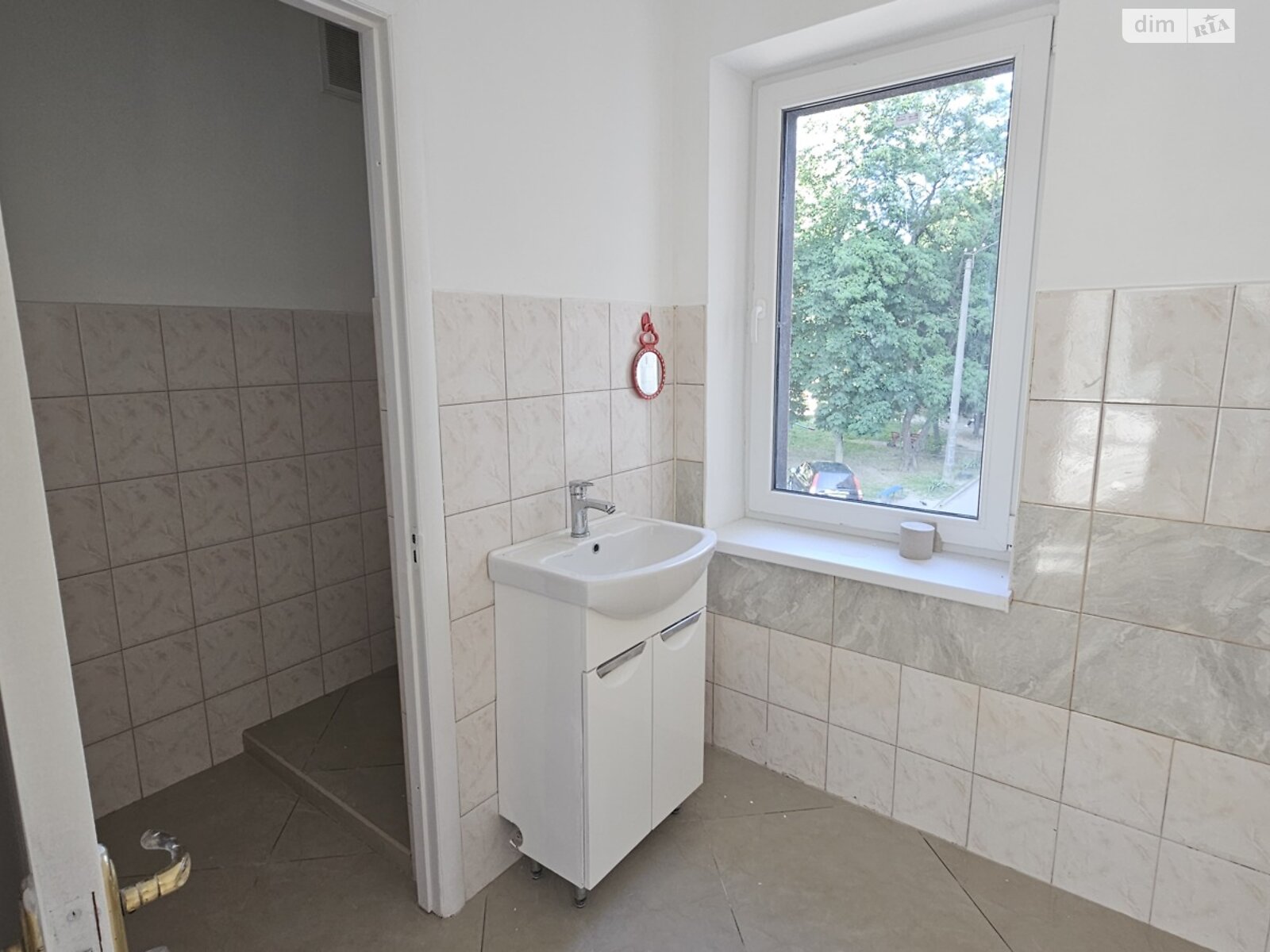 Комерційне приміщення в Івано-Франківську, продаж по Вовчинецька вулиця, район Каскад, ціна: 400 000 доларів за об’єкт фото 1 Комерційне приміщення в Івано-Франківську, продаж по Вовчинецька вулиця, район Каскад, ціна: 400 000 доларів за об’єкт фото 1