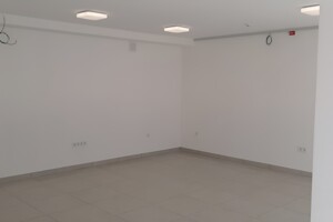 Комерційне приміщення в Івано-Франківську, продаж по Берегова вулиця 20, район Княгинин, ціна: 75 000 доларів за об’єкт фото 2