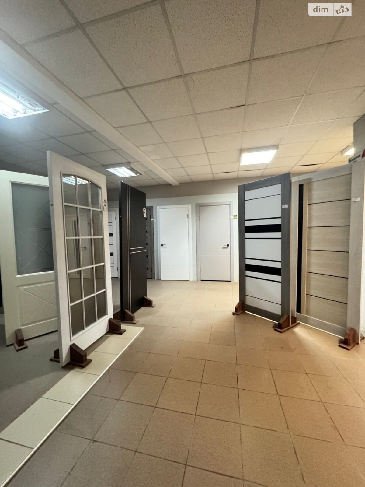 Коммерческое помещение в Ивано-Франковске, продажа по Галицкая улица 34А, район Княгинин, цена: 65 000 долларов за объект фото 1 Коммерческое помещение в Ивано-Франковске, продажа по Галицкая улица 34А, район Княгинин, цена: 65 000 долларов за объект фото 1
