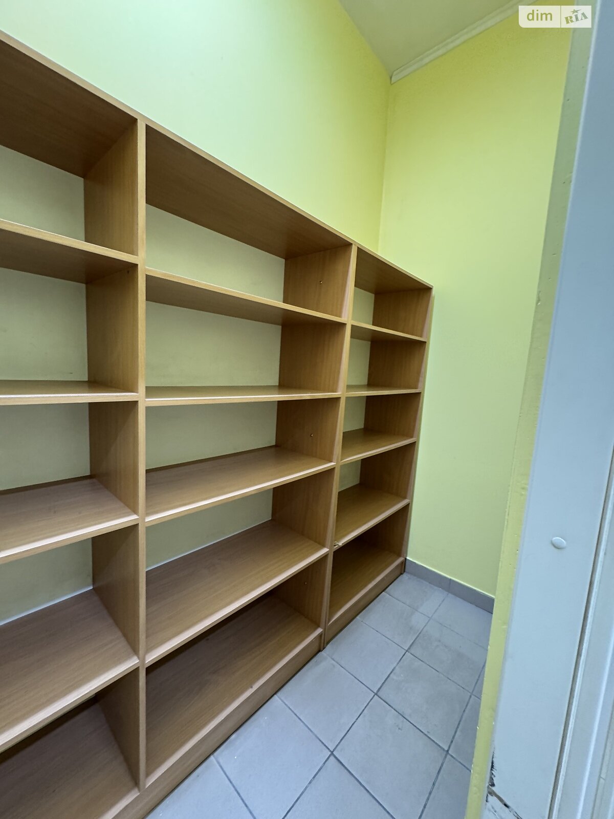 Комерційне приміщення в Івано-Франківську, продаж по Галицька вулиця 60, район Княгинин, ціна: 99 500 доларів за об’єкт фото 1 Комерційне приміщення в Івано-Франківську, продаж по Галицька вулиця 60, район Княгинин, ціна: 99 500 доларів за об’єкт фото 1