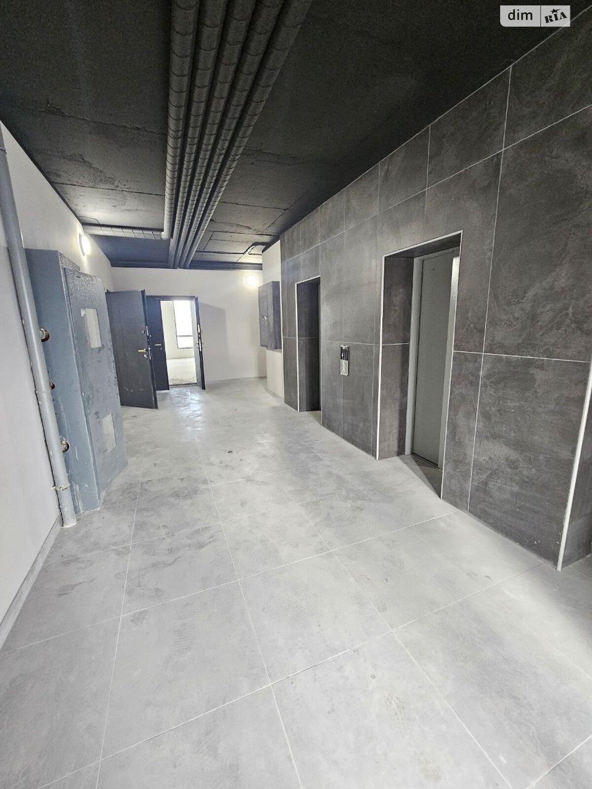 Комерційне приміщення в Івано-Франківську, продаж по Надрічна вулиця, район Княгинин, ціна: 360 000 доларів за об’єкт фото 1 Комерційне приміщення в Івано-Франківську, продаж по Надрічна вулиця, район Княгинин, ціна: 360 000 доларів за об’єкт фото 1