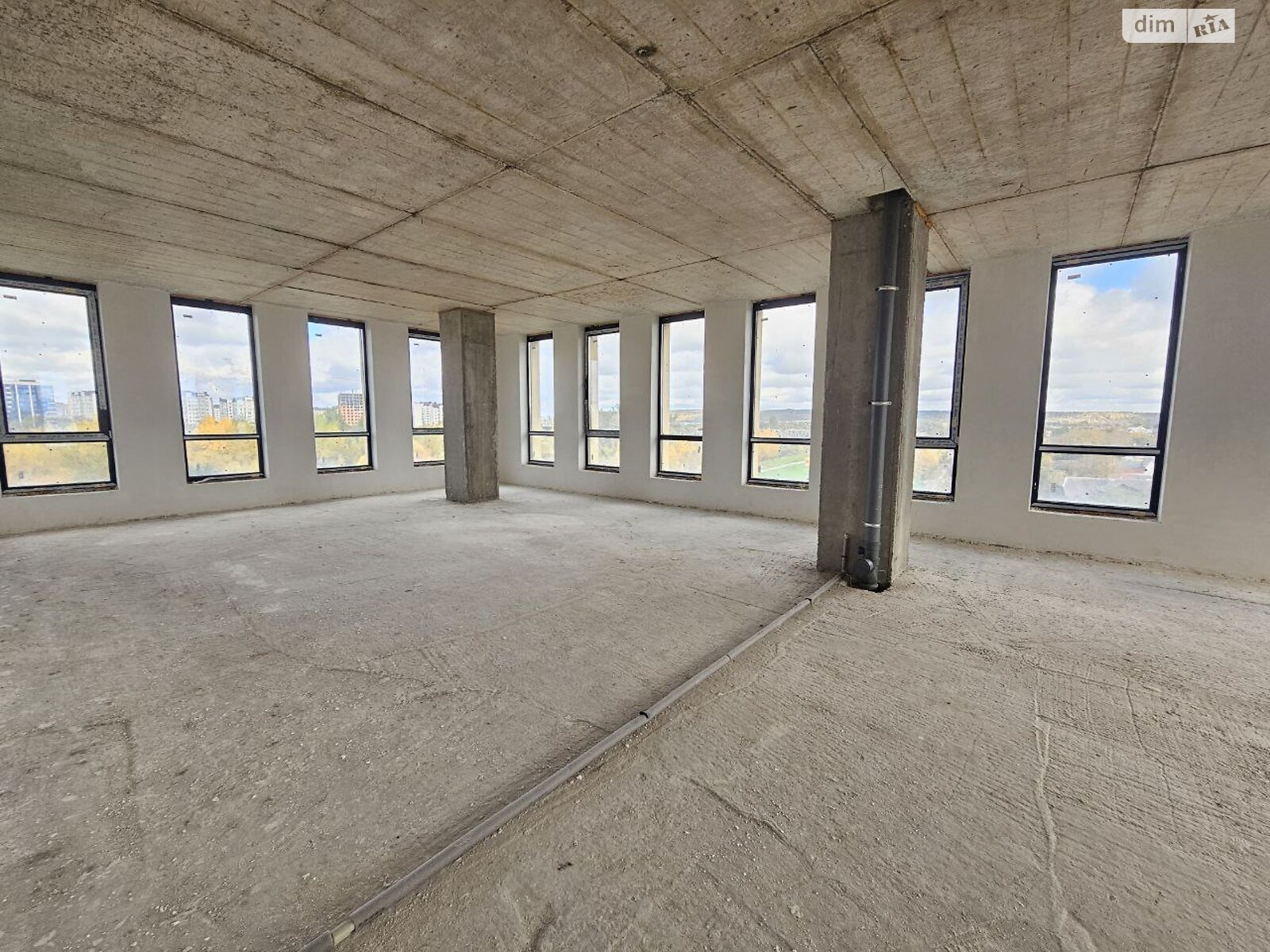 Комерційне приміщення в Івано-Франківську, продаж по Надрічна вулиця, район Княгинин, ціна: 360 000 доларів за об’єкт фото 1 Комерційне приміщення в Івано-Франківську, продаж по Надрічна вулиця, район Княгинин, ціна: 360 000 доларів за об’єкт фото 1