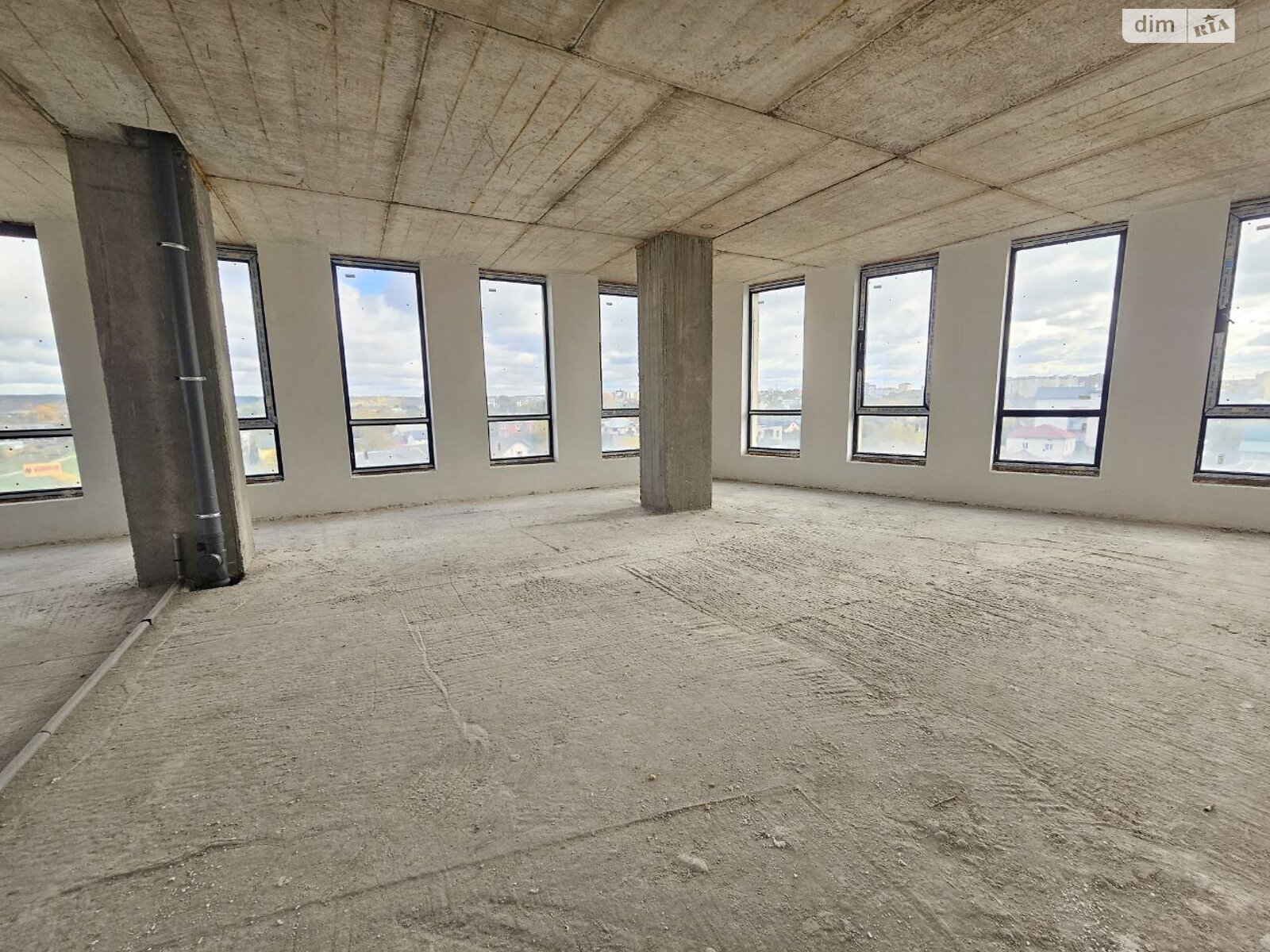 Комерційне приміщення в Івано-Франківську, продаж по Надрічна вулиця, район Княгинин, ціна: 360 000 доларів за об’єкт фото 1 Комерційне приміщення в Івано-Франківську, продаж по Надрічна вулиця, район Княгинин, ціна: 360 000 доларів за об’єкт фото 1