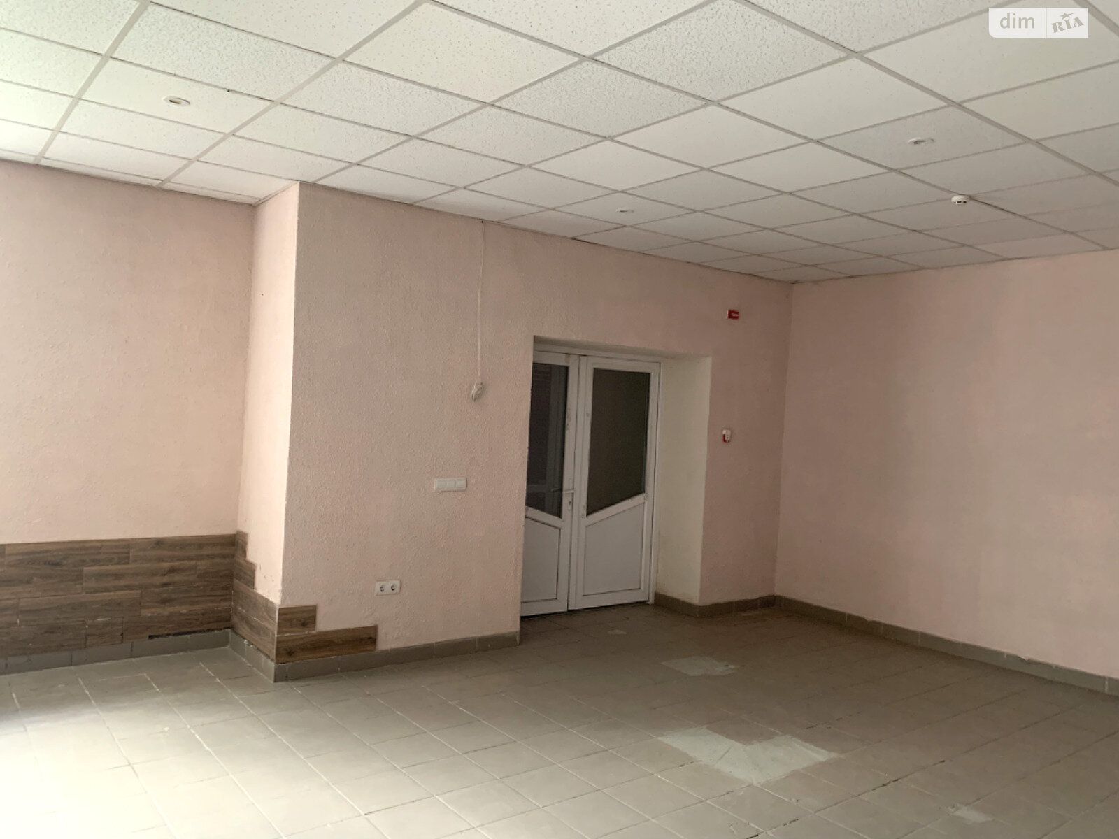 Комерційне приміщення в Івано-Франківську, продаж по Галицька вулиця 203, район Пасічна, ціна: 312 000 доларів за об’єкт фото 1 Комерційне приміщення в Івано-Франківську, продаж по Галицька вулиця 203, район Пасічна, ціна: 312 000 доларів за об’єкт фото 1