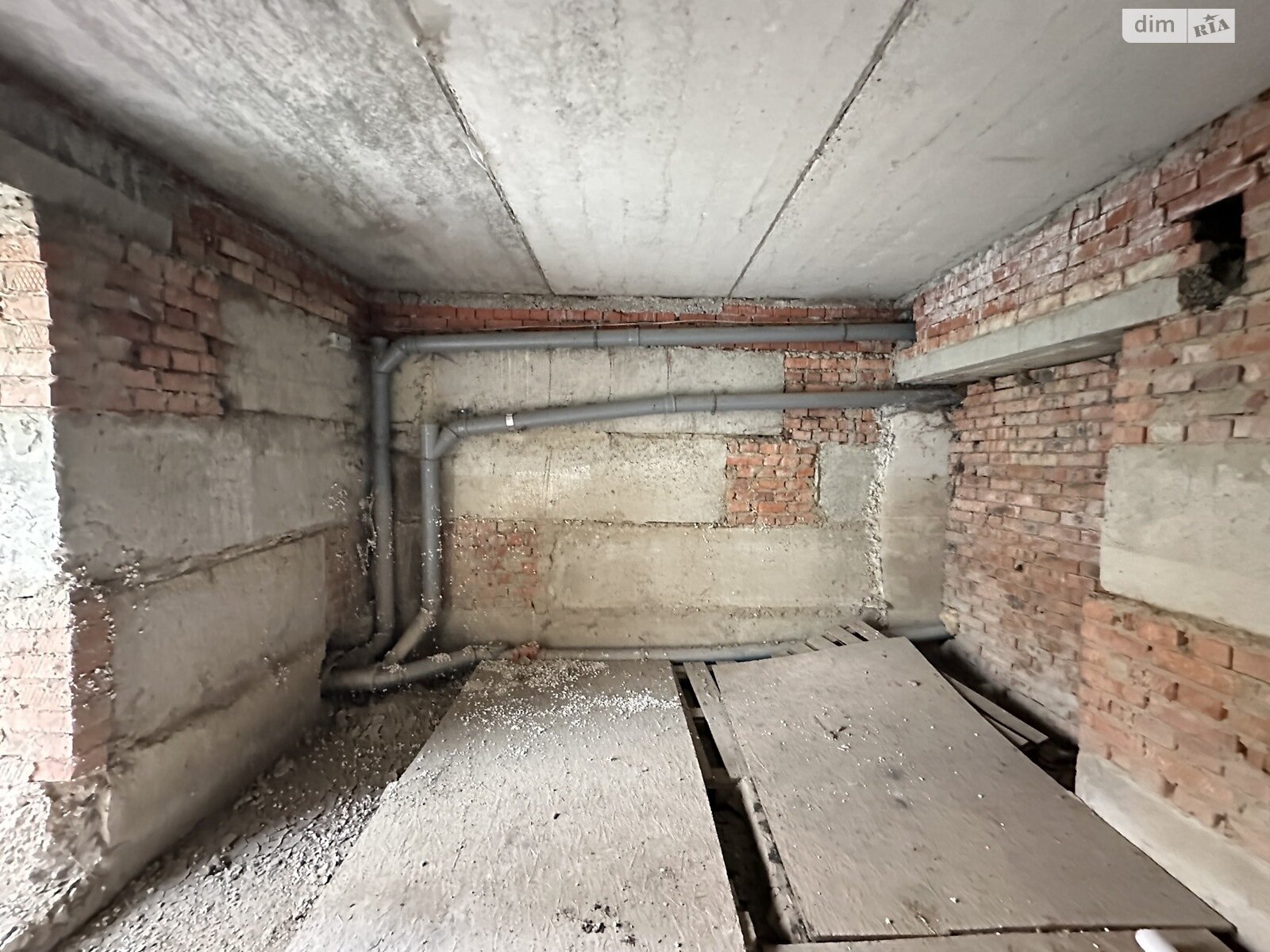 Коммерческое помещение в Ивано-Франковске, продажа по Химиков улица 23Б, район Пасечная, цена: 8 000 долларов за объект фото 1 Коммерческое помещение в Ивано-Франковске, продажа по Химиков улица 23Б, район Пасечная, цена: 8 000 долларов за объект фото 1