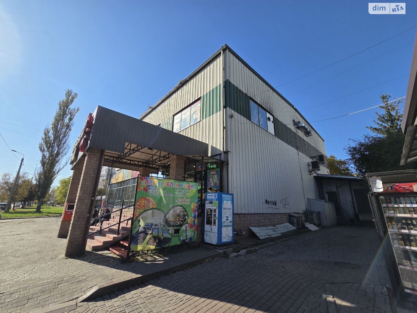 Коммерческое помещение в Ивано-Франковске, продажа по Стуса Василия улица 11А, район Позитрон, цена: 330 000 долларов за объект фото 1 Коммерческое помещение в Ивано-Франковске, продажа по Стуса Василия улица 11А, район Позитрон, цена: 330 000 долларов за объект фото 1