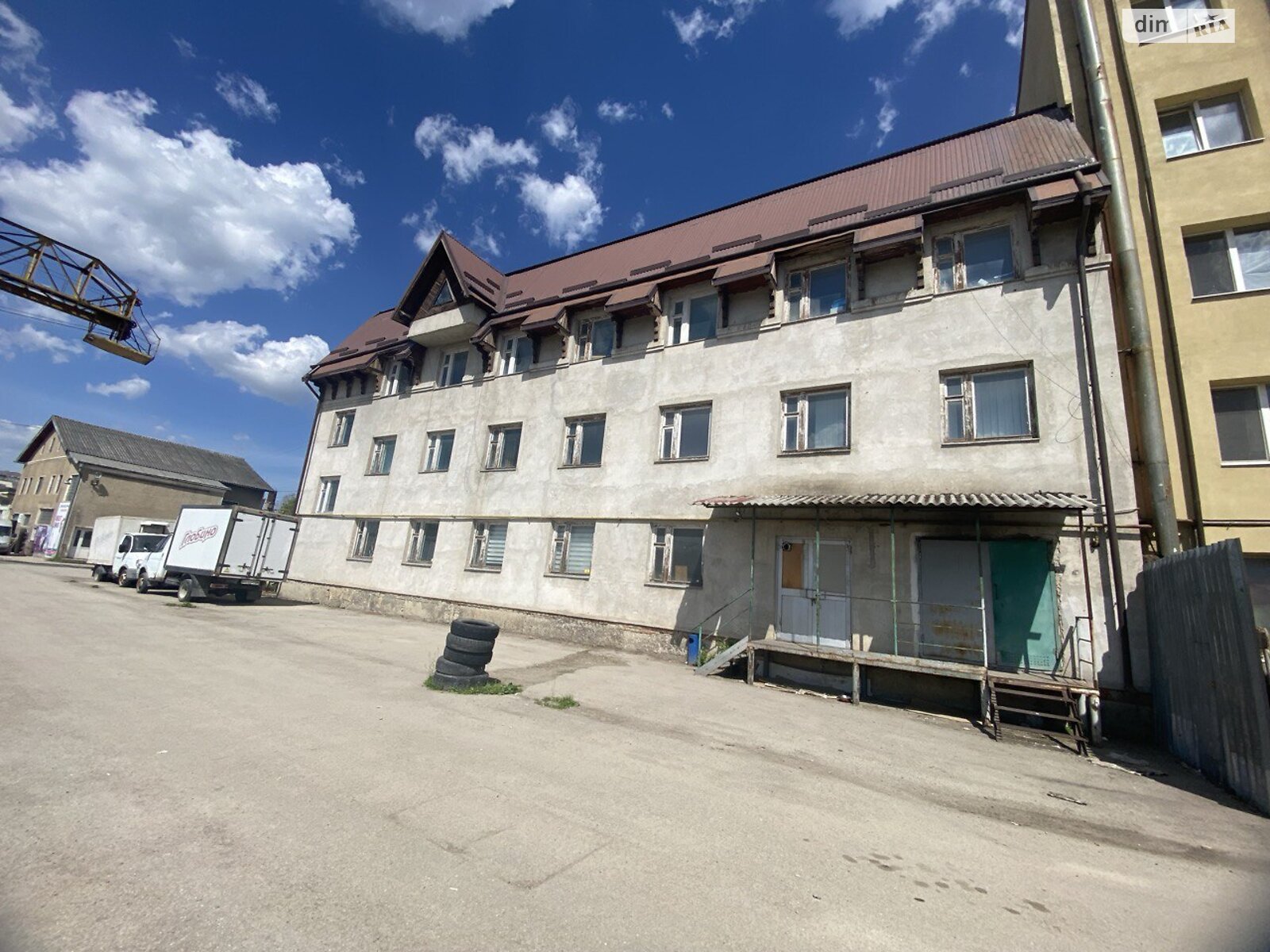 Комерційне приміщення в Івано-Франківську, продаж по Макуха І. (Порайка) вулиця 2В, район Рінь, ціна: 300 000 доларів за об’єкт фото 1 Комерційне приміщення в Івано-Франківську, продаж по Макуха І. (Порайка) вулиця 2В, район Рінь, ціна: 300 000 доларів за об’єкт фото 1