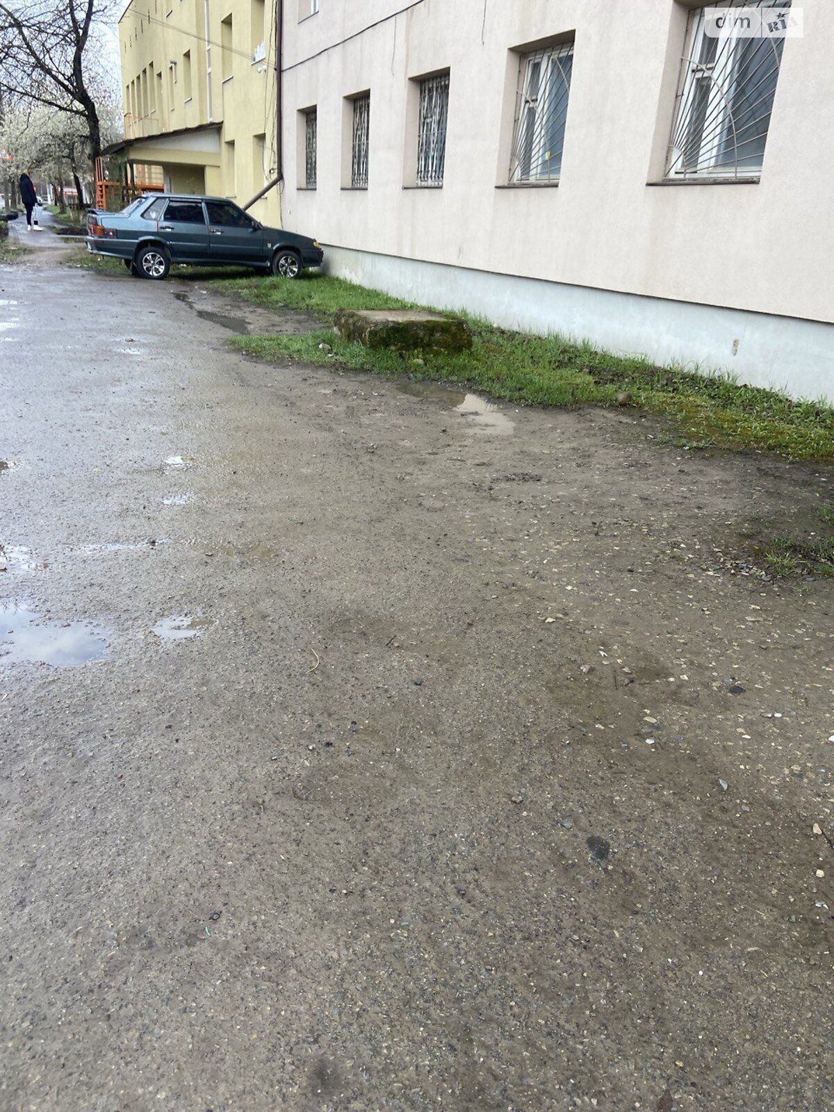 Комерційне приміщення в Івано-Франківську, продаж по Макуха І. (Порайка) вулиця 2В, район Рінь, ціна: 300 000 доларів за об’єкт фото 1 Комерційне приміщення в Івано-Франківську, продаж по Макуха І. (Порайка) вулиця 2В, район Рінь, ціна: 300 000 доларів за об’єкт фото 1