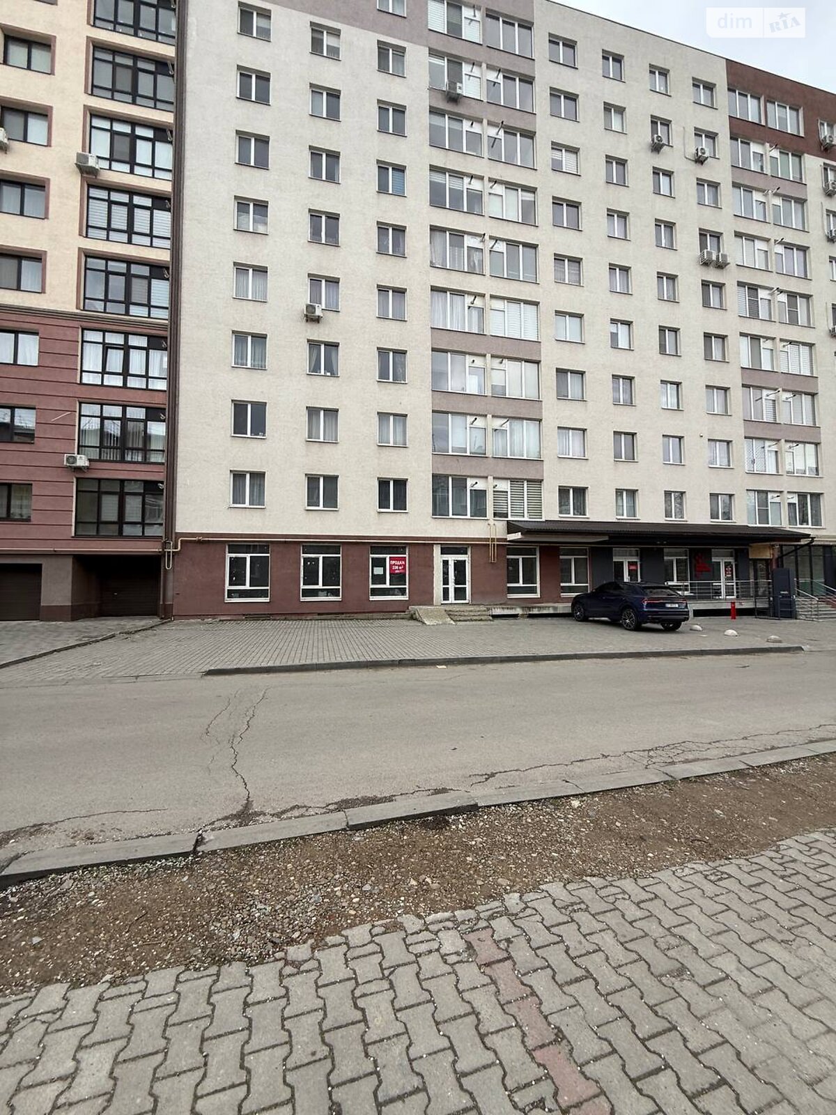 Комерційне приміщення в Івано-Франківську, Сніжна вулиця, ціна продажу: 295 000 доларів за об’єкт фото 1 Комерційне приміщення в Івано-Франківську, Сніжна вулиця, ціна продажу: 295 000 доларів за об’єкт фото 1
