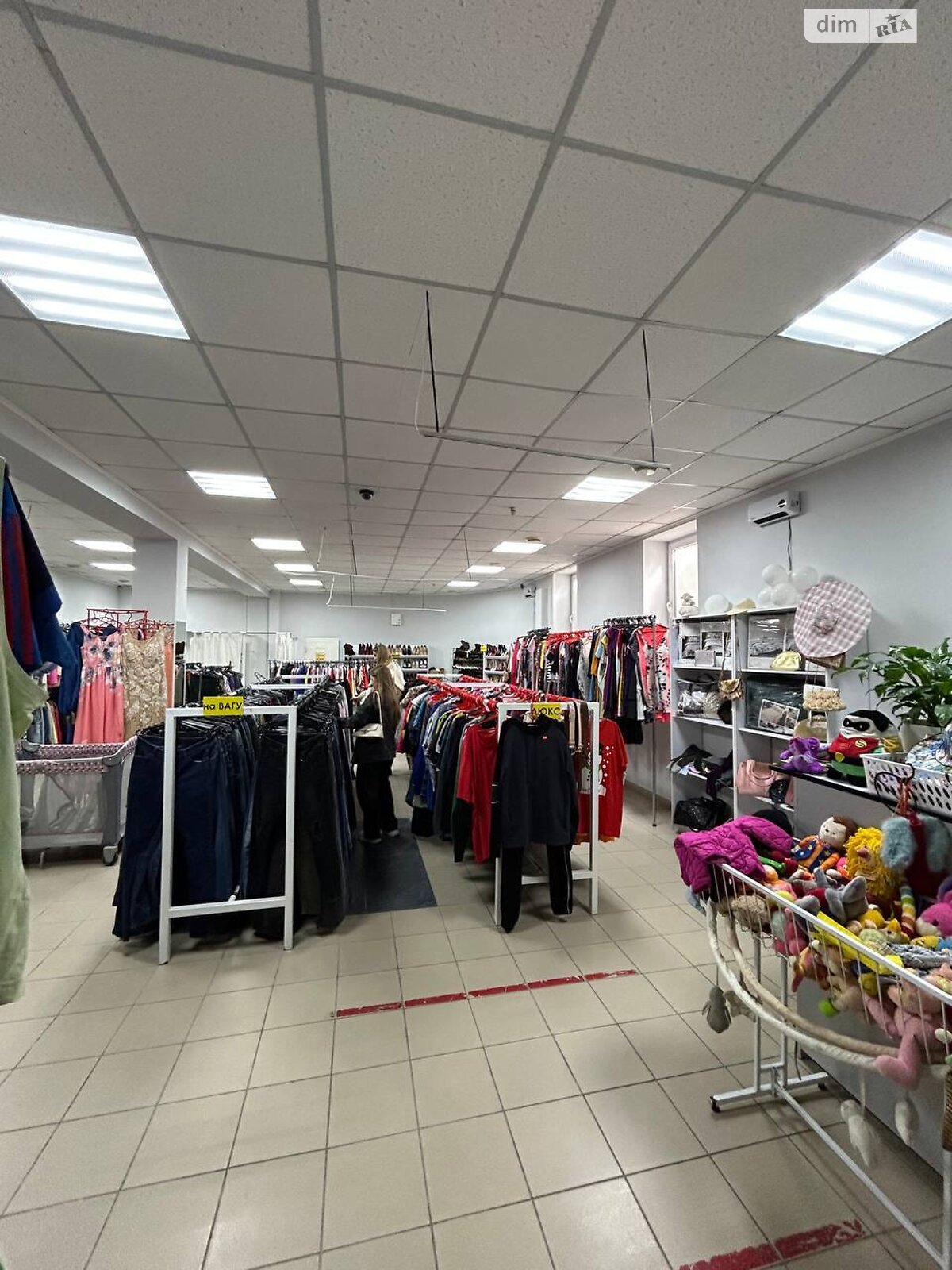 Коммерческое помещение в Ивано-Франковске, продажа по Галицкая улица, район Центр, цена: 230 000 долларов за объект фото 1 Коммерческое помещение в Ивано-Франковске, продажа по Галицкая улица, район Центр, цена: 230 000 долларов за объект фото 1