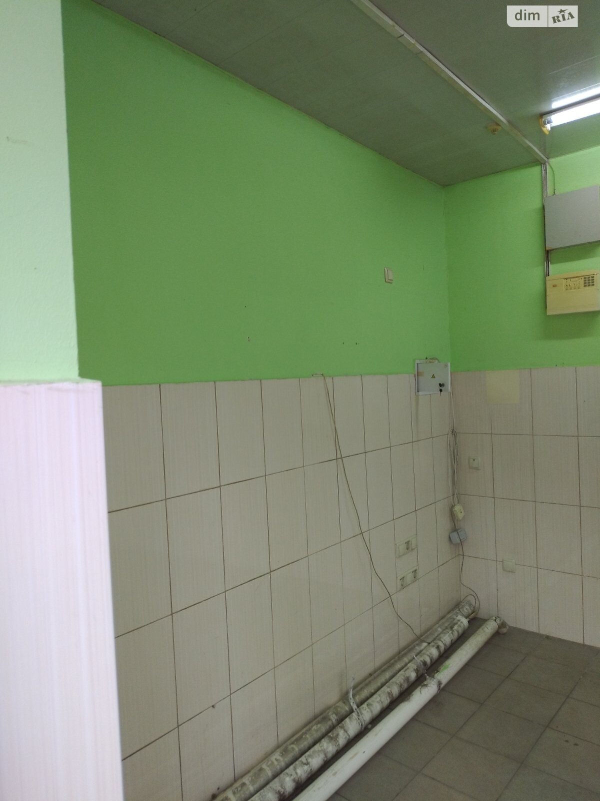 Коммерческое помещение в Ивано-Франковске, продажа по Гетьмана Ивана Мазепы улица 173В, район Центр, цена: 45 000 долларов за объект фото 1 Коммерческое помещение в Ивано-Франковске, продажа по Гетьмана Ивана Мазепы улица 173В, район Центр, цена: 45 000 долларов за объект фото 1