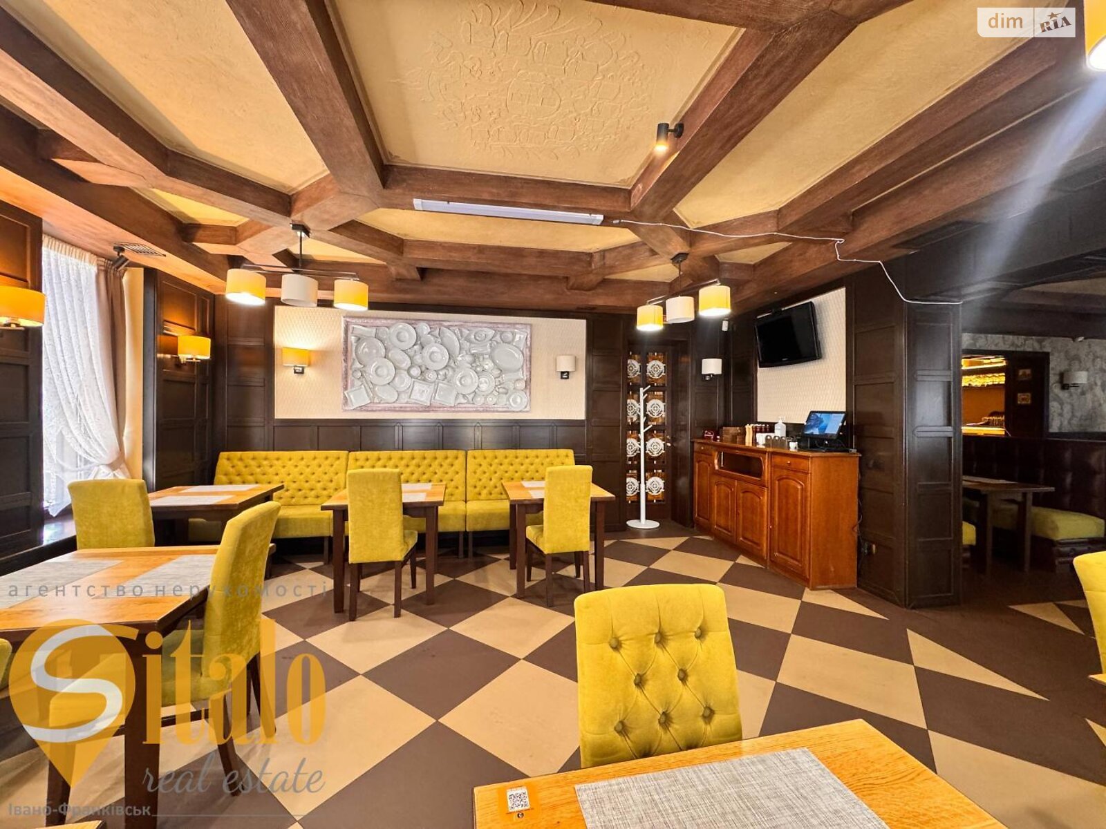 Коммерческое помещение в Ивано-Франковске, продажа по Чорновола 80, район Центр, цена: 65 000 долларов за объект фото 1