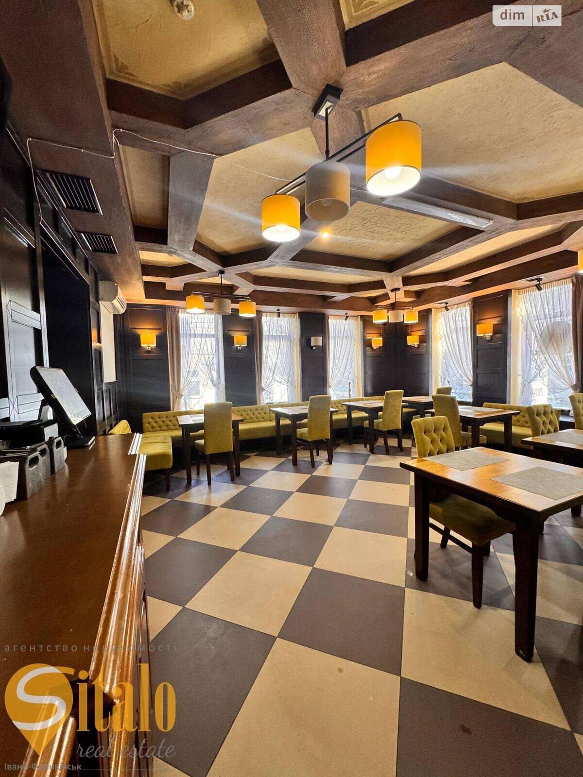 Коммерческое помещение в Ивано-Франковске, продажа по Чорновола 80, район Центр, цена: 65 000 долларов за объект фото 1