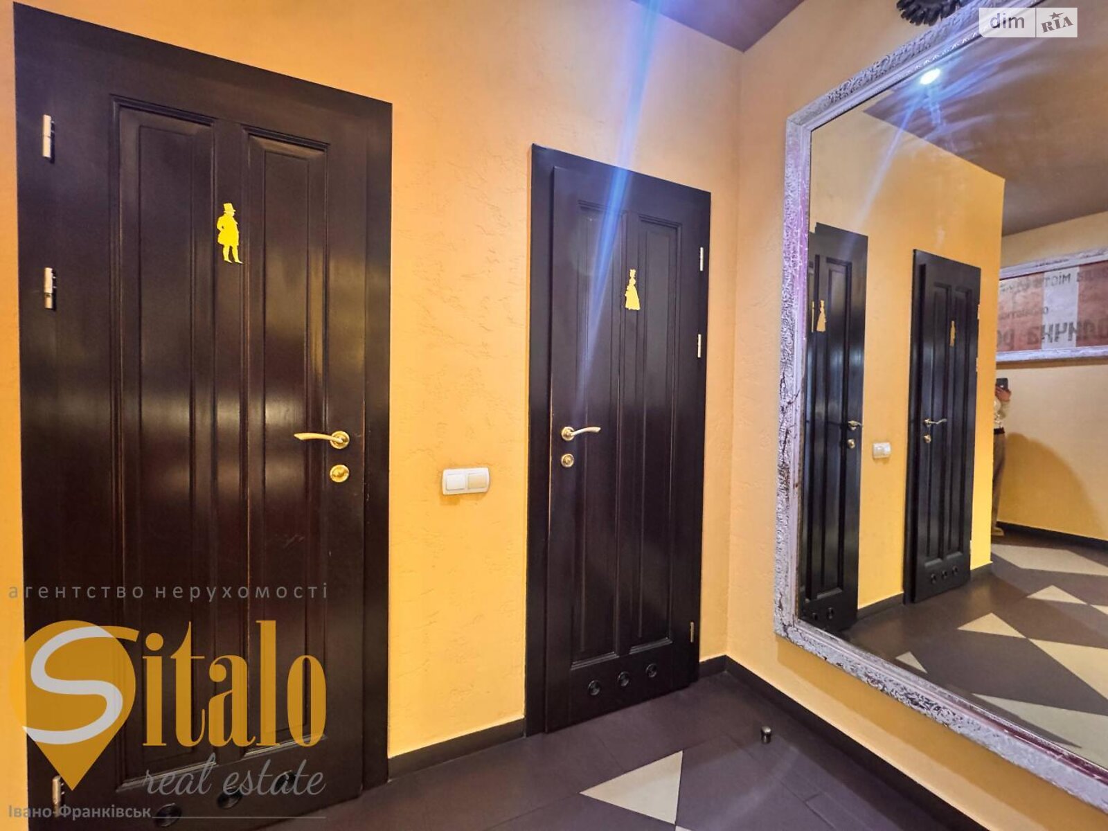 Коммерческое помещение в Ивано-Франковске, продажа по Чорновола 80, район Центр, цена: 65 000 долларов за объект фото 1