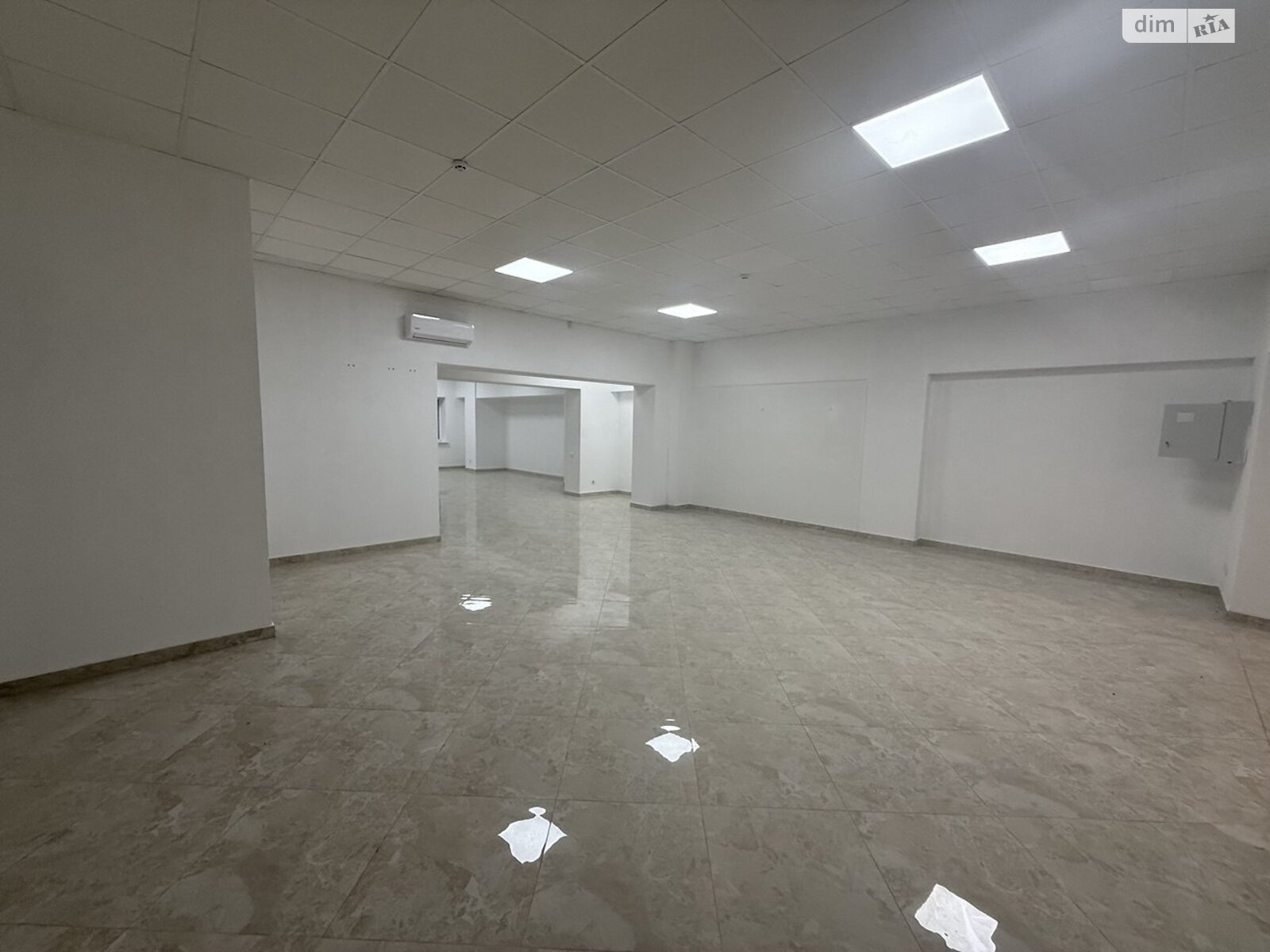 Коммерческое помещение в Ивано-Франковске, продажа по Высочана Семена улица, район Центр, цена: 224 000 долларов за объект фото 1