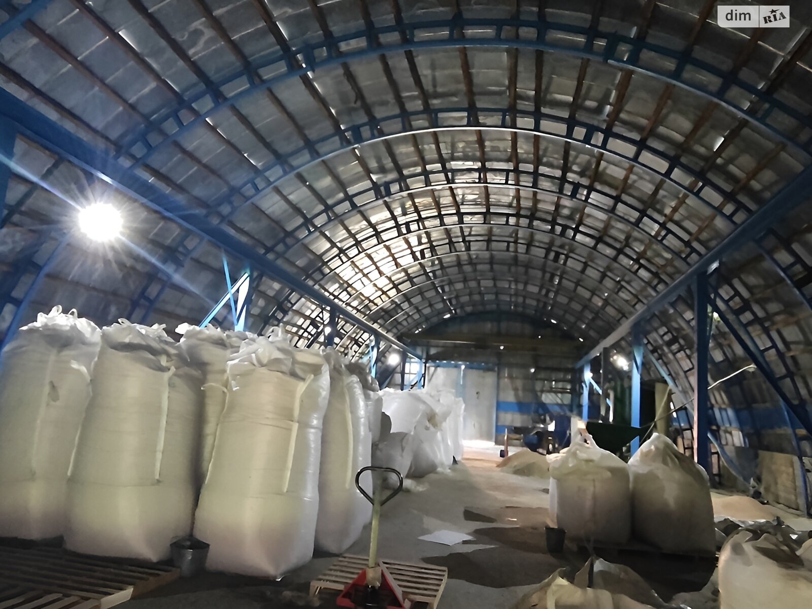 Комерційне приміщення в Житомирі, продаж по Миру проспект, район Богунський, ціна: 95 000 доларів за об’єкт фото 1 Комерційне приміщення в Житомирі, продаж по Миру проспект, район Богунський, ціна: 95 000 доларів за об’єкт фото 1