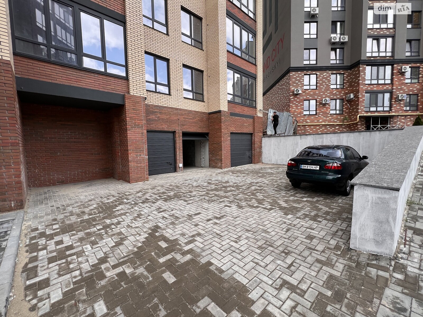 Коммерческое помещение в Житомире, продажа по Домбровского улица, район Центр, цена: 23 500 долларов за объект фото 1