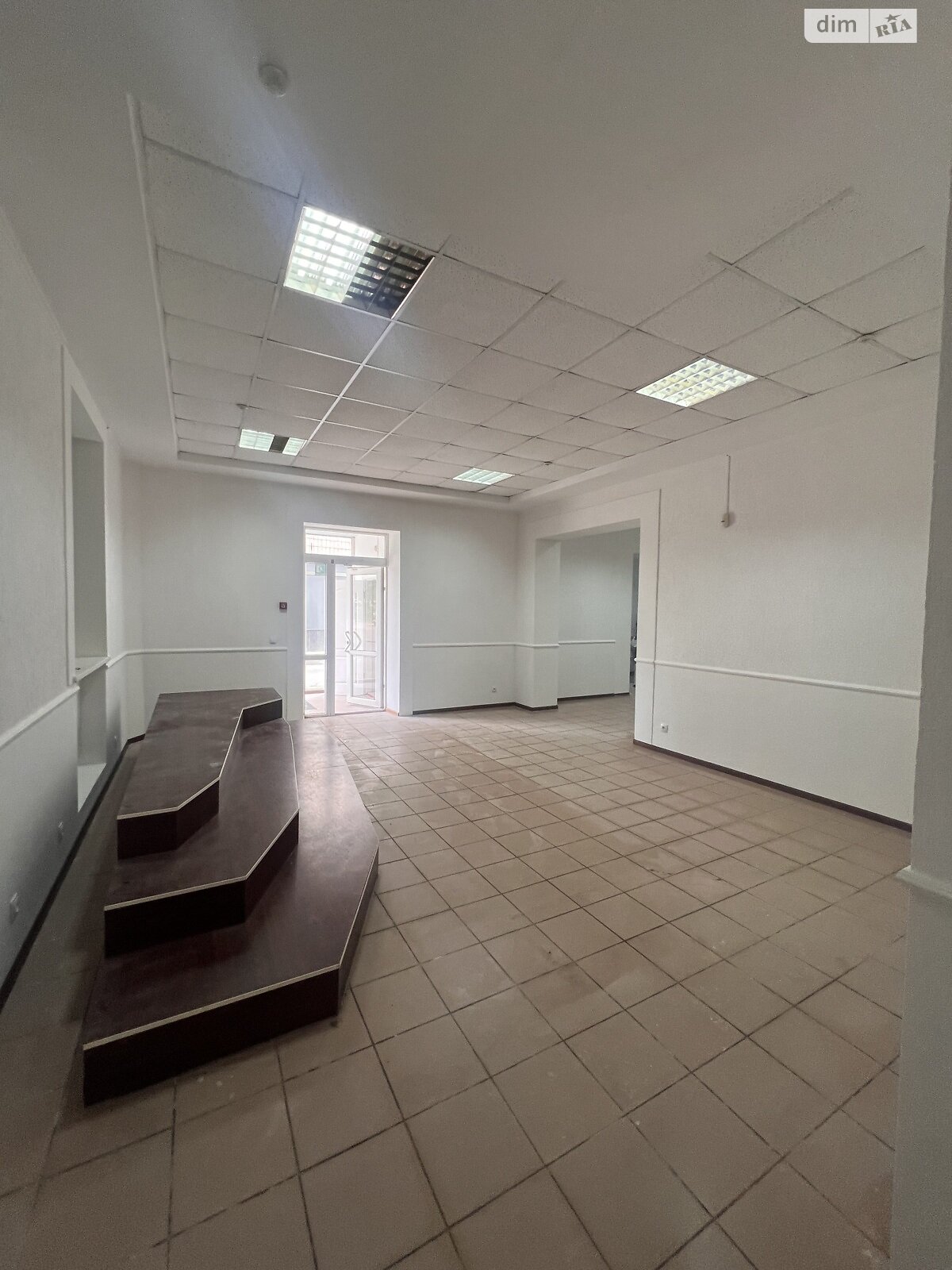 Коммерческое помещение в Житомире, продажа по Лятошинского Бориса улица 16, район Центр, цена: 129 900 долларов за объект фото 1