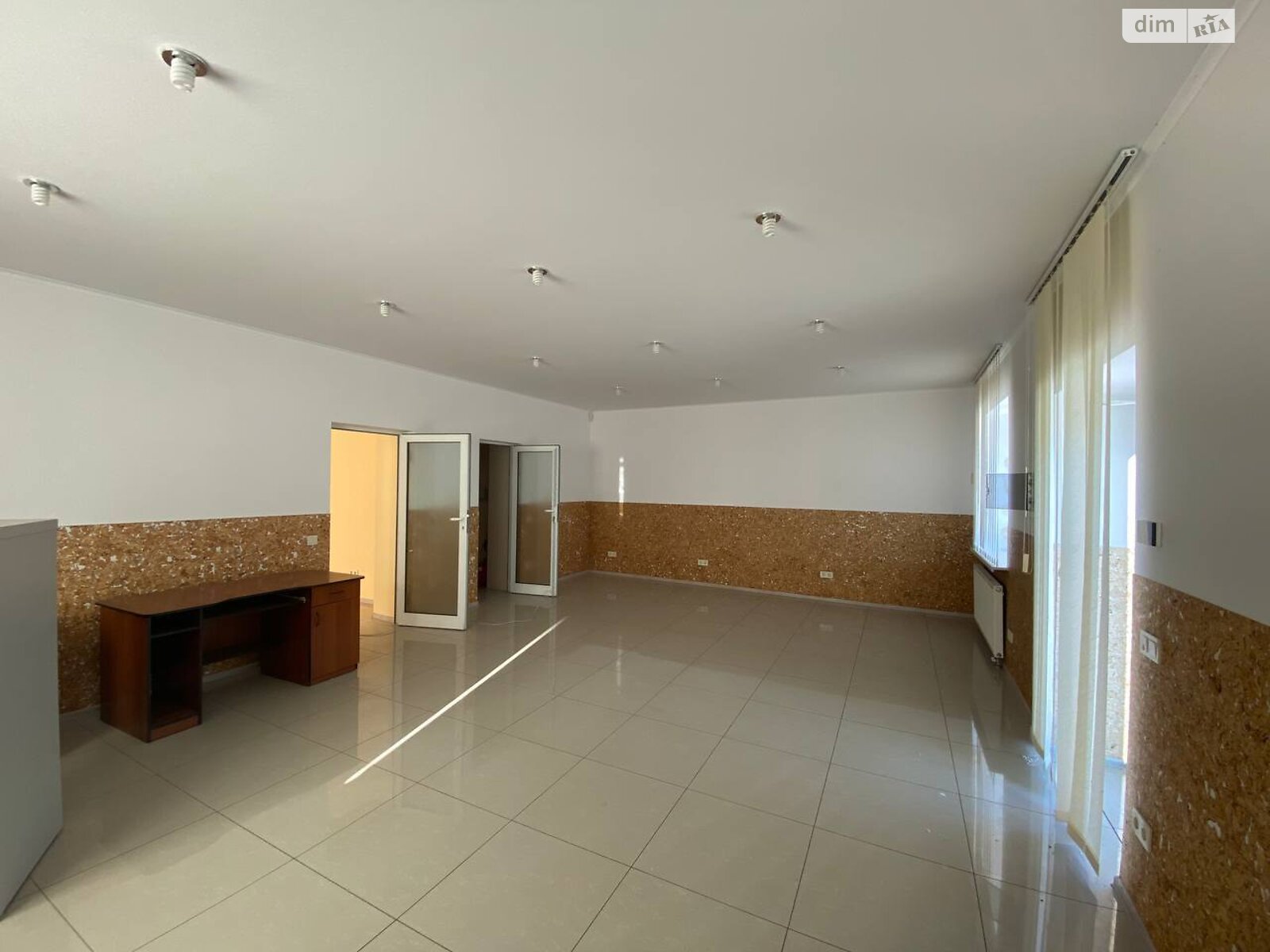 Коммерческое помещение в Кадище, Мира улица 13, цена: продажи 315 000 долларов за объект фото 1 Коммерческое помещение в Кадище, Мира улица 13, цена продажи: 315 000 долларов за объект фото 1