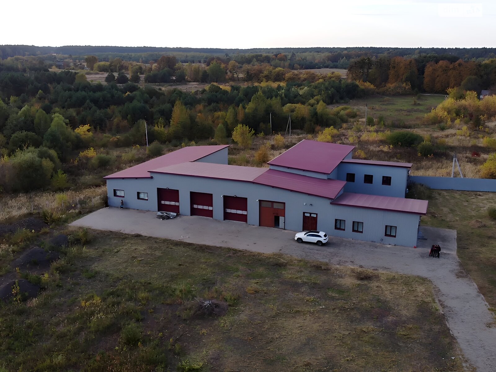 Коммерческое помещение в Кадище, Мира улица 13, цена: продажи 315 000 долларов за объект фото 1 Коммерческое помещение в Кадище, Мира улица 13, цена продажи: 315 000 долларов за объект фото 1