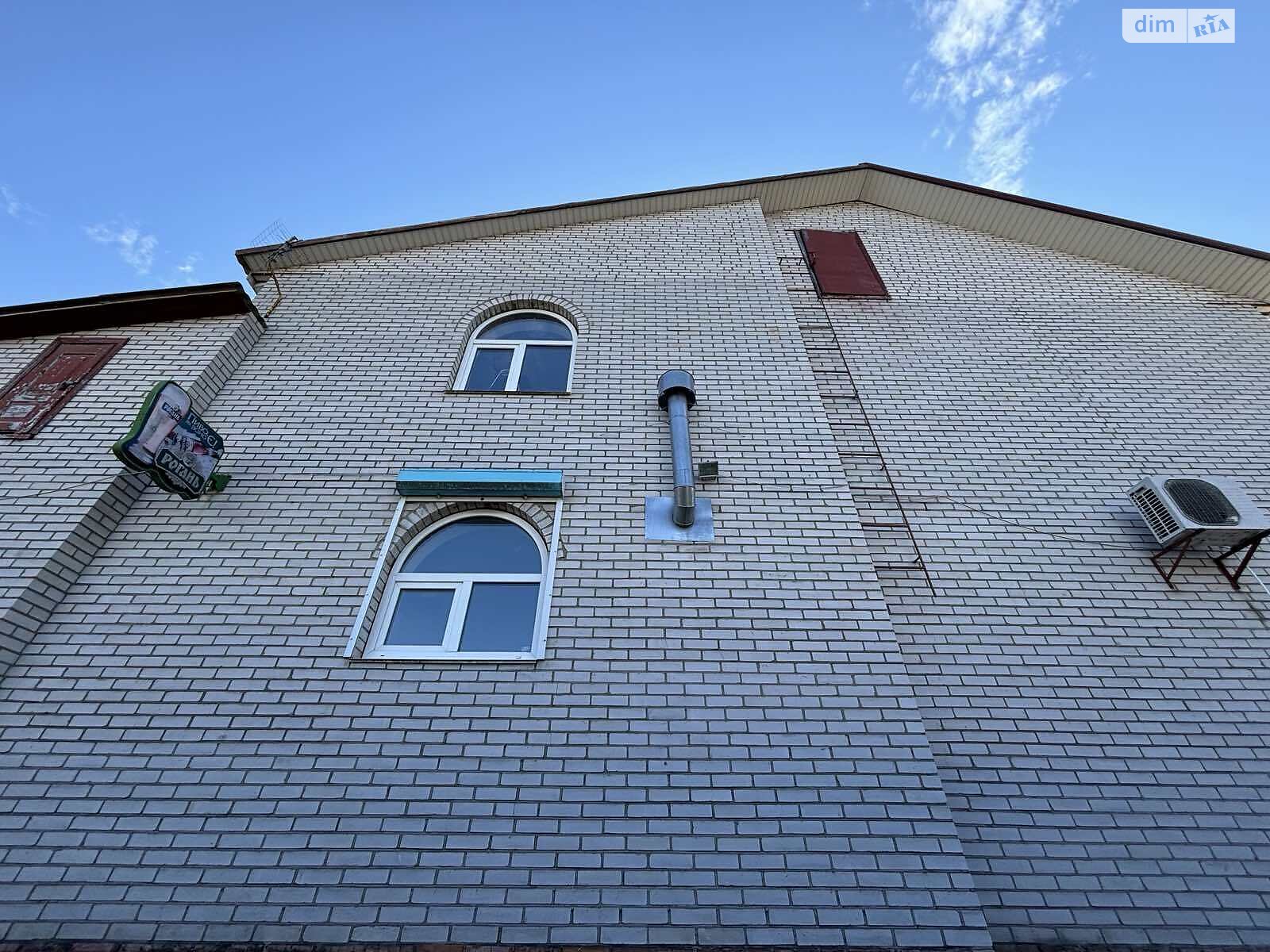 Комерційне приміщення в Калинівці, продаж по Варшицька (Островського) вулиця 19, район Калинівка, ціна: 112 000 доларів за об’єкт фото 1 Комерційне приміщення в Калинівці, продаж по Варшицька (Островського) вулиця 19, район Калинівка, ціна: 112 000 доларів за об’єкт фото 1