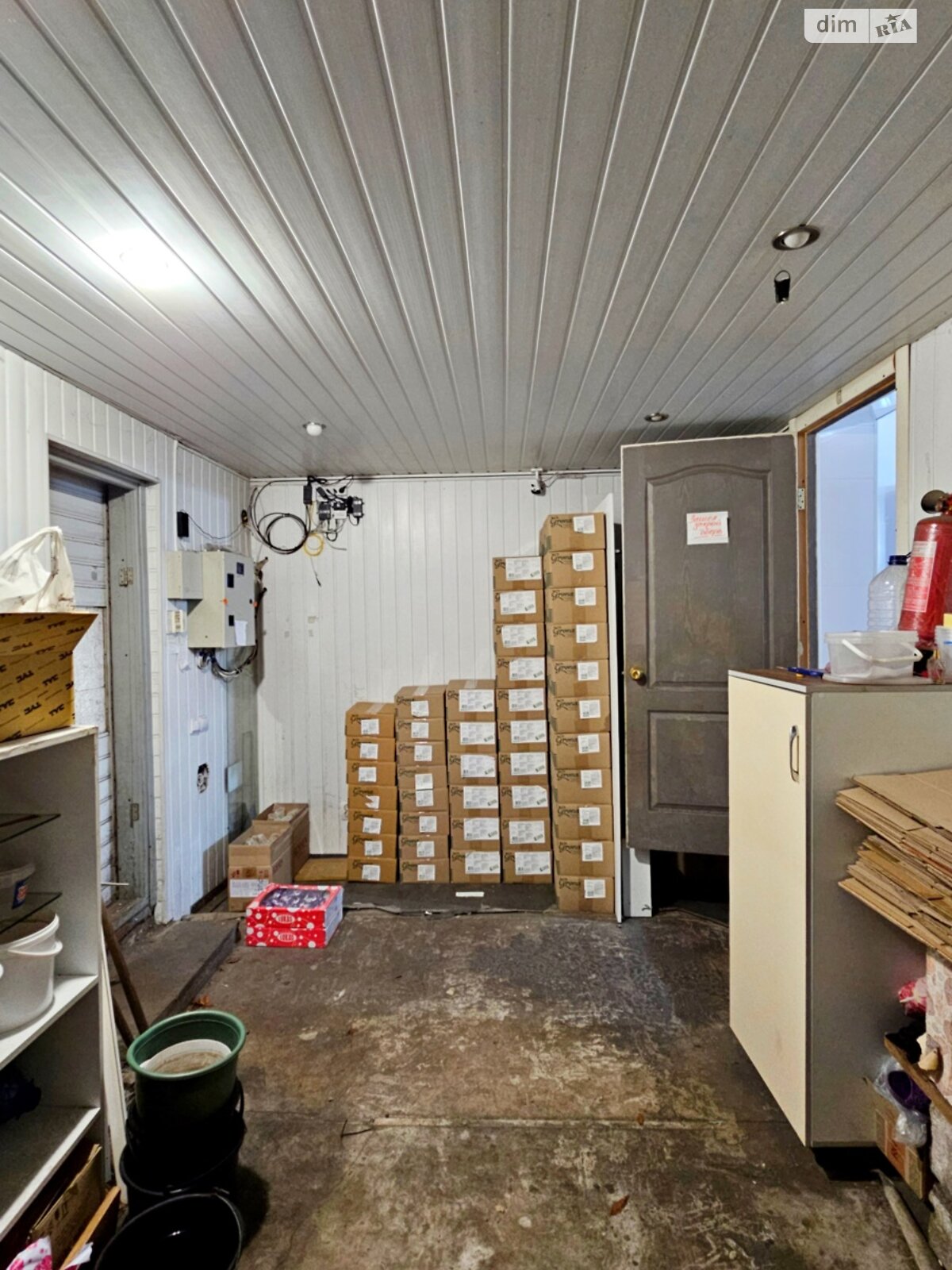 Коммерческое помещение в Каменском, продажа по Республиканская улица, район Заводской, цена: 20 000 долларов за объект фото 1 Коммерческое помещение в Каменском, продажа по Республиканская улица, район Заводской, цена: 20 000 долларов за объект фото 1