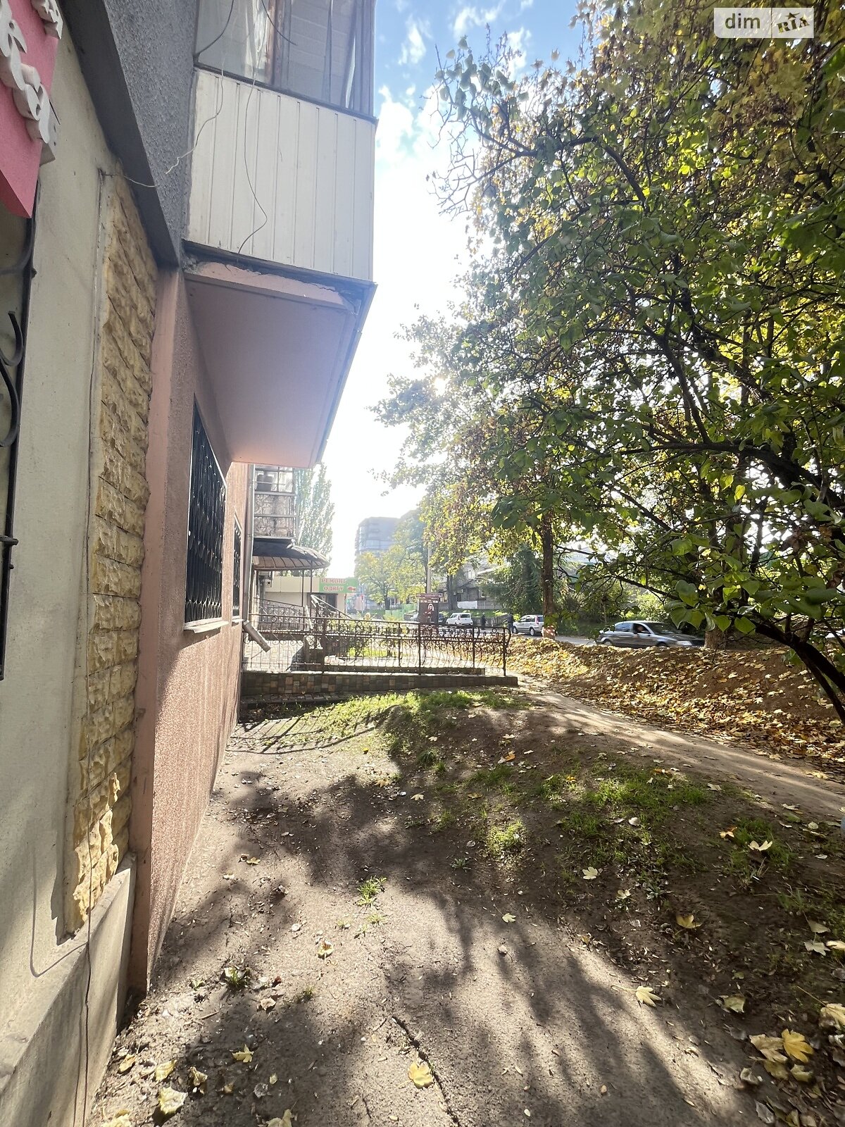 Комерційне приміщення в Кам’янському, продаж по Сергія Слисаренка (Скаліка) вулиця 2/34, район Заводський, ціна: 23 000 доларів за об’єкт фото 1 Комерційне приміщення в Кам’янському, продаж по Сергія Слисаренка (Скаліка) вулиця 2/34, район Заводський, ціна: 23 000 доларів за об’єкт фото 1