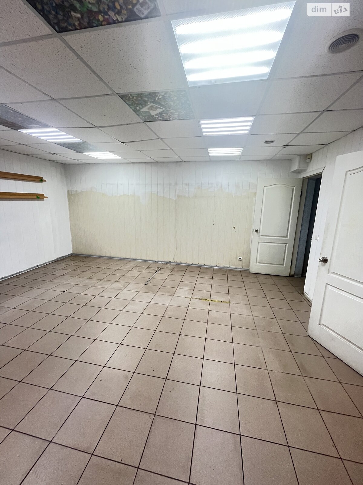 Комерційне приміщення в Кам’янському, продаж по Сергія Слисаренка (Скаліка) вулиця 2/34, район Заводський, ціна: 23 000 доларів за об’єкт фото 1 Комерційне приміщення в Кам’янському, продаж по Сергія Слисаренка (Скаліка) вулиця 2/34, район Заводський, ціна: 23 000 доларів за об’єкт фото 1