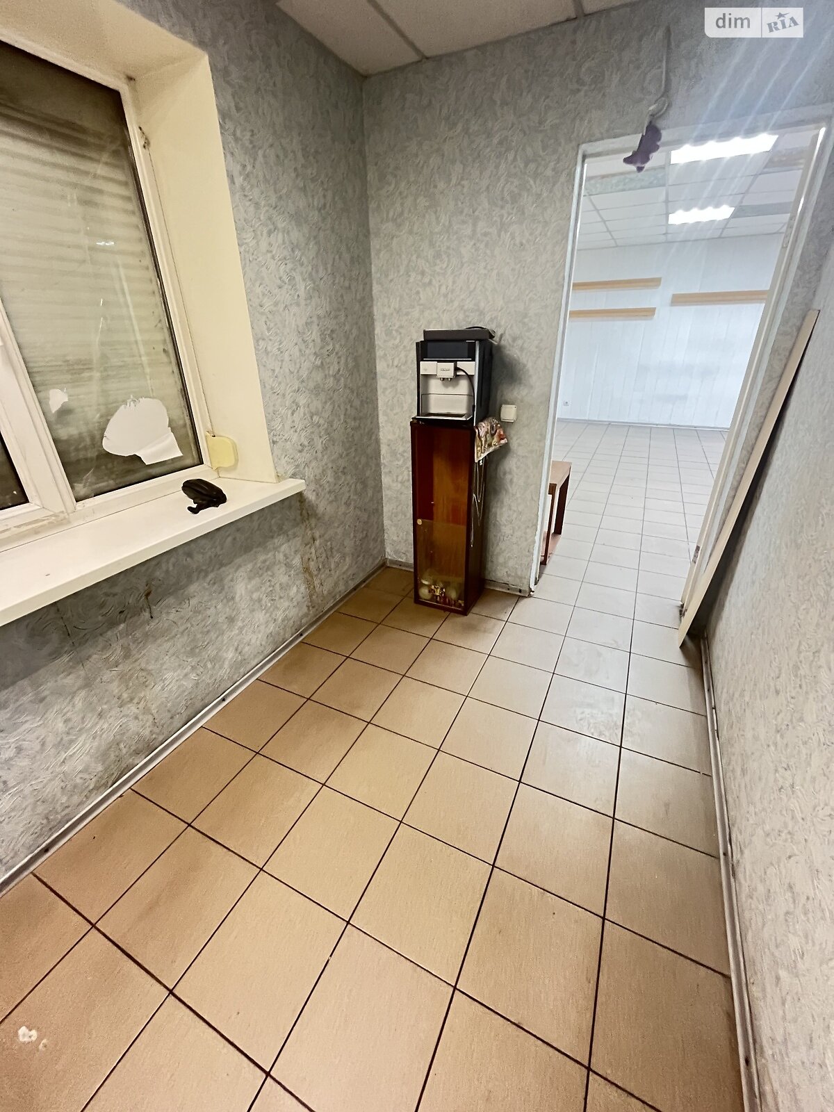 Комерційне приміщення в Кам’янському, продаж по Сергія Слисаренка (Скаліка) вулиця 2/34, район Заводський, ціна: 23 000 доларів за об’єкт фото 1 Комерційне приміщення в Кам’янському, продаж по Сергія Слисаренка (Скаліка) вулиця 2/34, район Заводський, ціна: 23 000 доларів за об’єкт фото 1