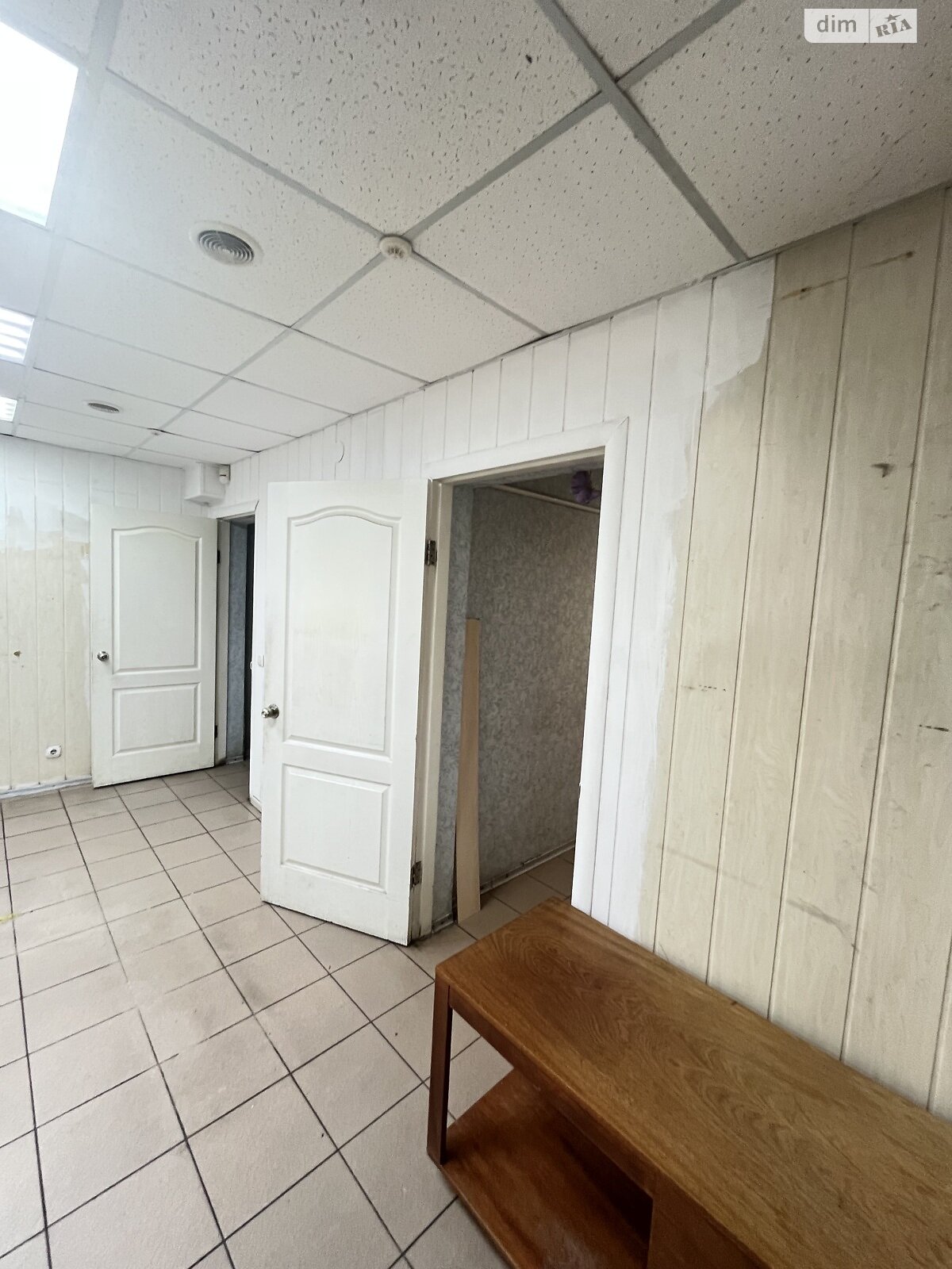 Комерційне приміщення в Кам’янському, продаж по Сергія Слисаренка (Скаліка) вулиця 2/34, район Заводський, ціна: 23 000 доларів за об’єкт фото 1 Комерційне приміщення в Кам’янському, продаж по Сергія Слисаренка (Скаліка) вулиця 2/34, район Заводський, ціна: 23 000 доларів за об’єкт фото 1