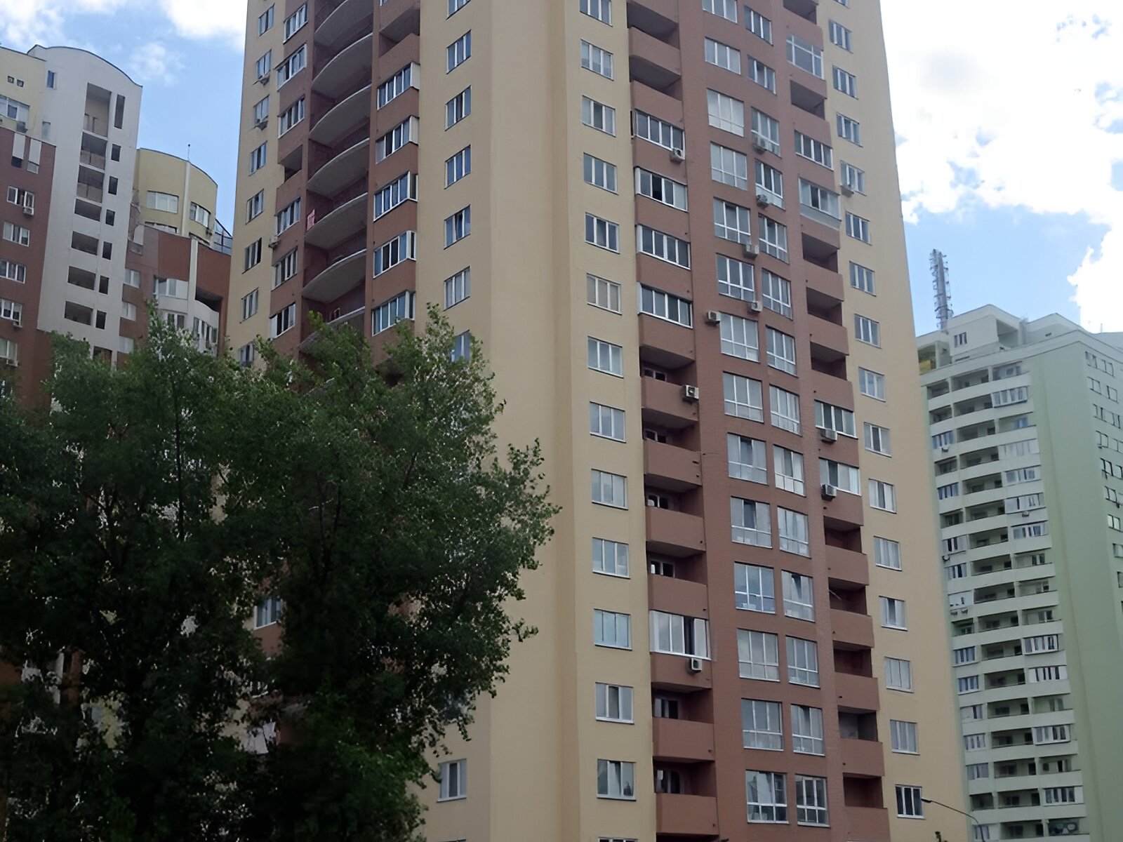 Комерційне приміщення в Києві, продаж по Моторний провулок 9, район Багринова гора, ціна: 310 400 доларів за об’єкт фото 1 Комерційне приміщення в Києві, продаж по Моторний провулок 9, район Багринова гора, ціна: 310 400 доларів за об’єкт фото 1