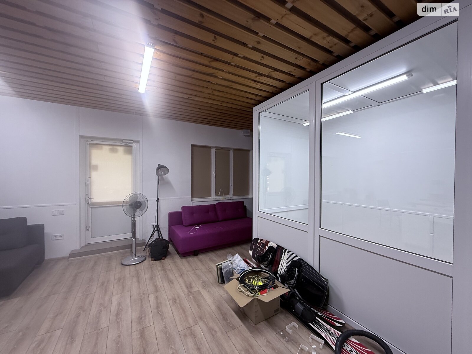 Комерційне приміщення в Києві, продаж по Гната Юри вулиця 7, район Борщагівка, ціна: 69 900 доларів за об’єкт фото 1 Комерційне приміщення в Києві, продаж по Гната Юри вулиця 7, район Борщагівка, ціна: 69 900 доларів за об’єкт фото 1