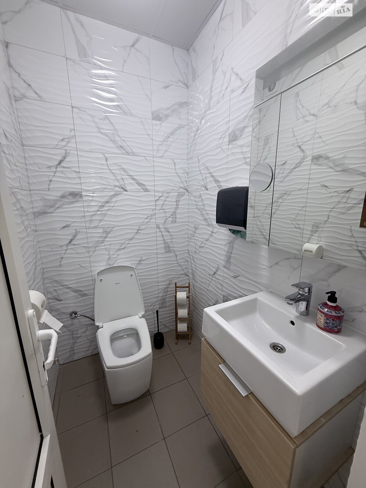 Комерційне приміщення в Києві, продаж по Гната Юри вулиця 7, район Борщагівка, ціна: 69 900 доларів за об’єкт фото 1 Комерційне приміщення в Києві, продаж по Гната Юри вулиця 7, район Борщагівка, ціна: 69 900 доларів за об’єкт фото 1