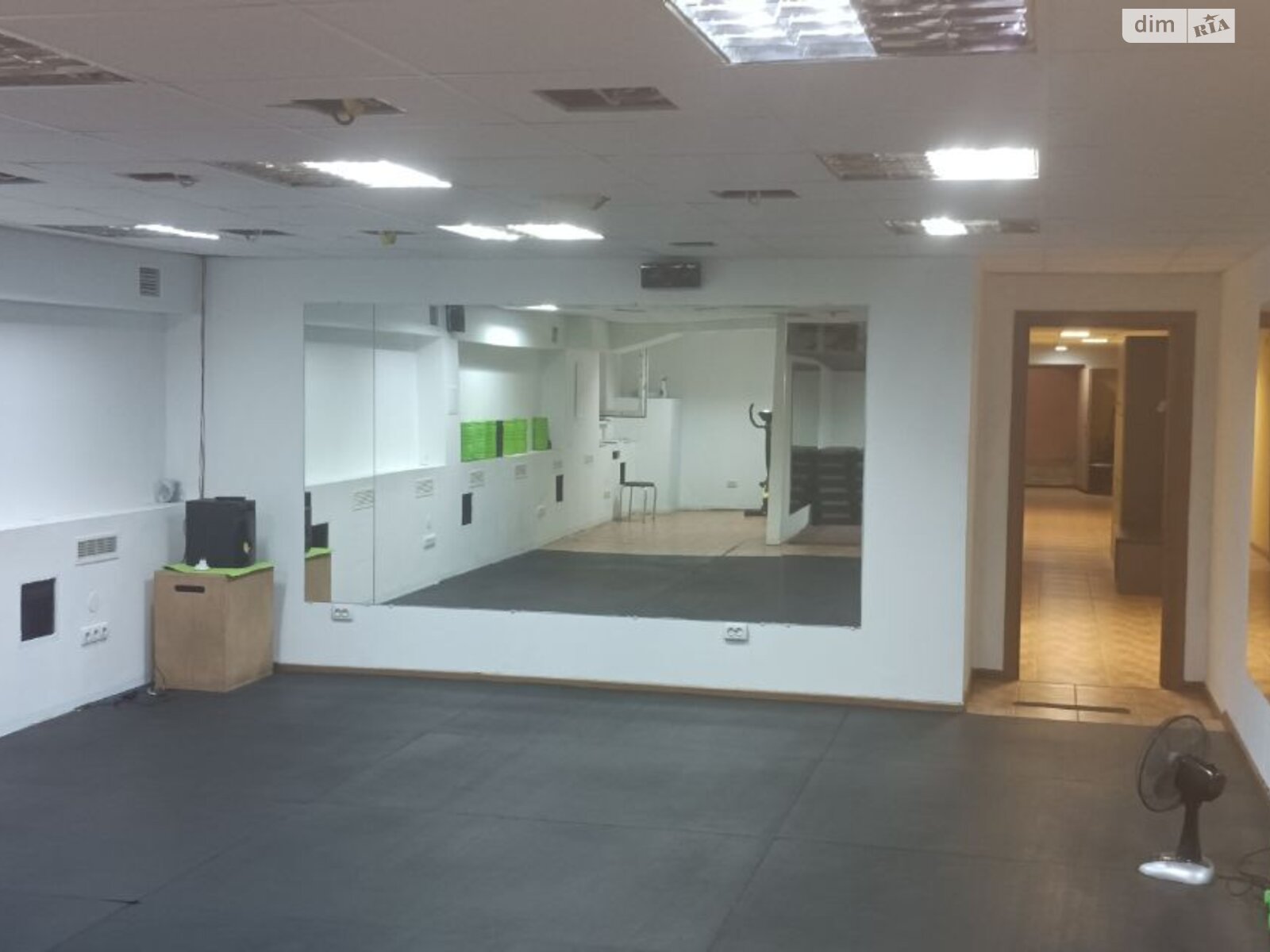 Комерційне приміщення в Києві, продаж по Гната Юри вулиця 9А, район Борщагівка, ціна: 55 000 доларів за об’єкт фото 1