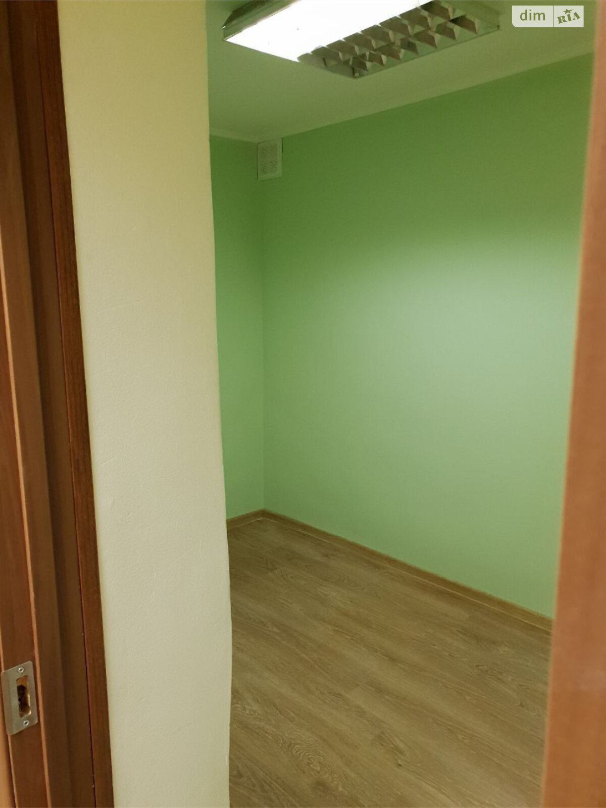 Комерційне приміщення в Києві, продаж по Гната Юри вулиця 9А, район Борщагівка, ціна: 55 000 доларів за об’єкт фото 1