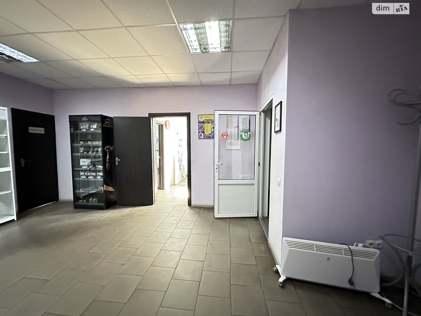 Коммерческое помещение в Киеве, продажа по Кольцова бульвар 14Б, район Борщаговка, цена: 97 000 долларов за объект фото 1 Коммерческое помещение в Киеве, продажа по Кольцова бульвар 14Б, район Борщаговка, цена: 97 000 долларов за объект фото 1