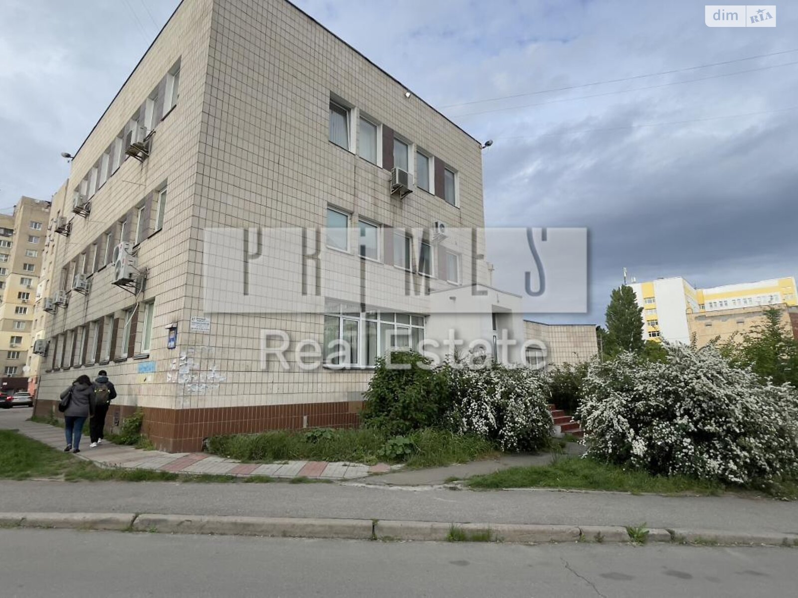 Коммерческое помещение в Киеве, продажа по Симиренко улица, район Борщаговка, цена: 1 200 000 долларов за объект фото 1 Коммерческое помещение в Киеве, продажа по Симиренко улица, район Борщаговка, цена: 1 200 000 долларов за объект фото 1