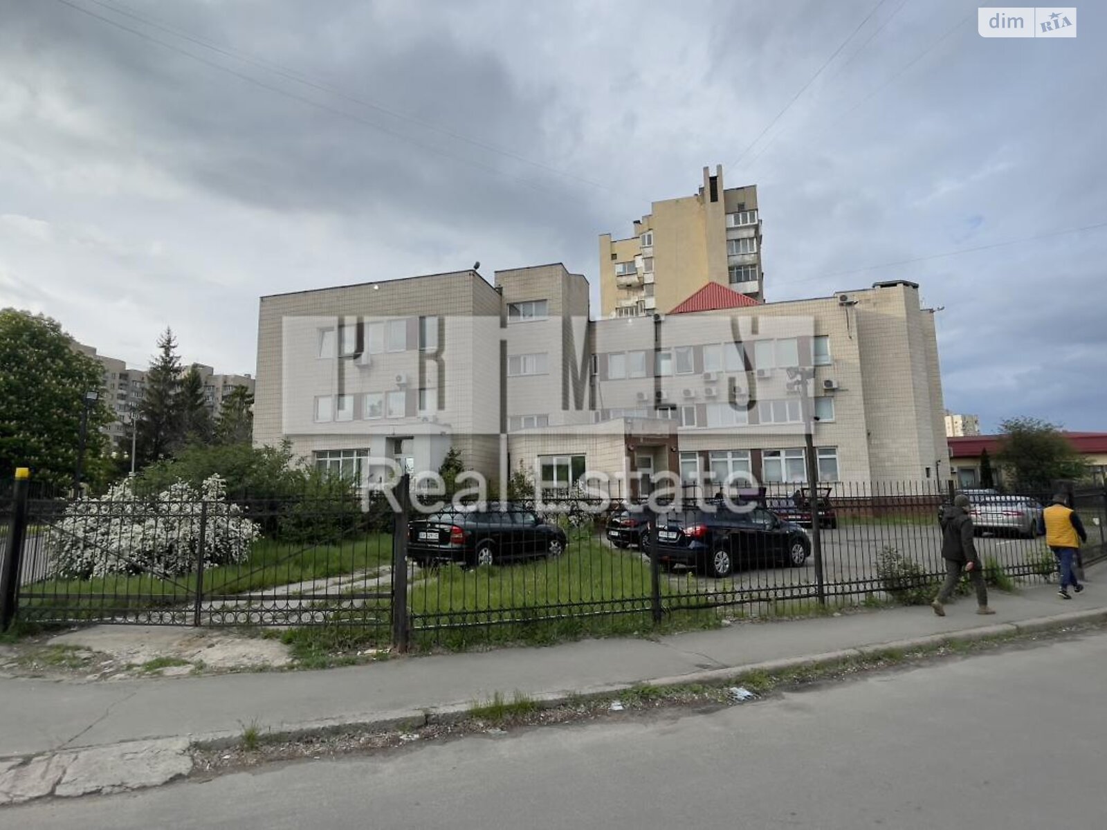 Коммерческое помещение в Киеве, продажа по Симиренко улица, район Борщаговка, цена: 1 200 000 долларов за объект фото 1 Коммерческое помещение в Киеве, продажа по Симиренко улица, район Борщаговка, цена: 1 200 000 долларов за объект фото 1