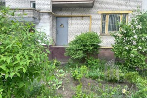 Комерційне приміщення в Києві, продаж по Радосинська (Леніна) вулиця 61, район Бортничі, ціна: 22 000 доларів за об’єкт фото 2