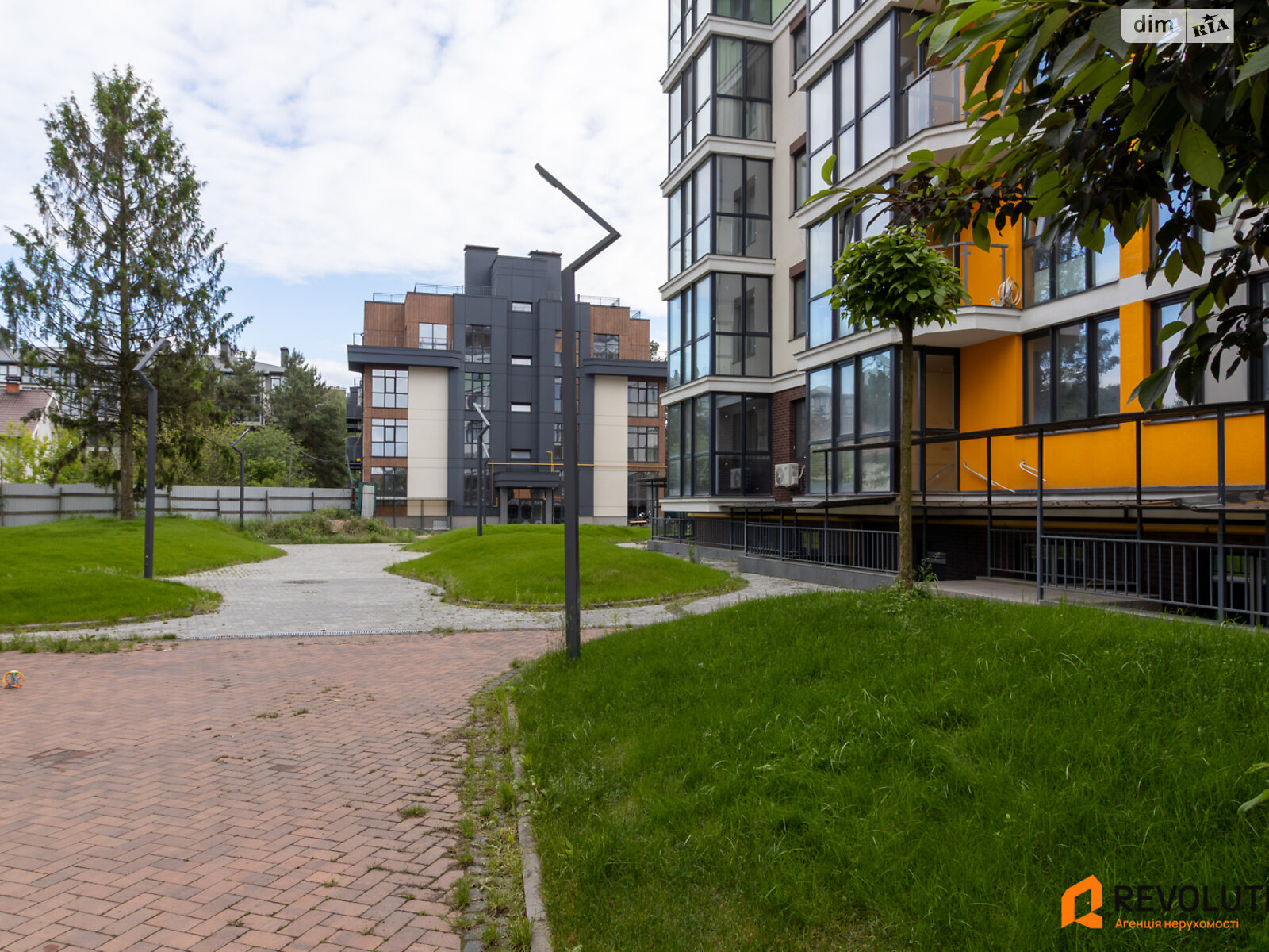 Коммерческое помещение в Киеве, продажа по Радистов улица 40, район Быковня, цена: 49 000 долларов за объект фото 1 Коммерческое помещение в Киеве, продажа по Радистов улица 40, район Быковня, цена: 49 000 долларов за объект фото 1