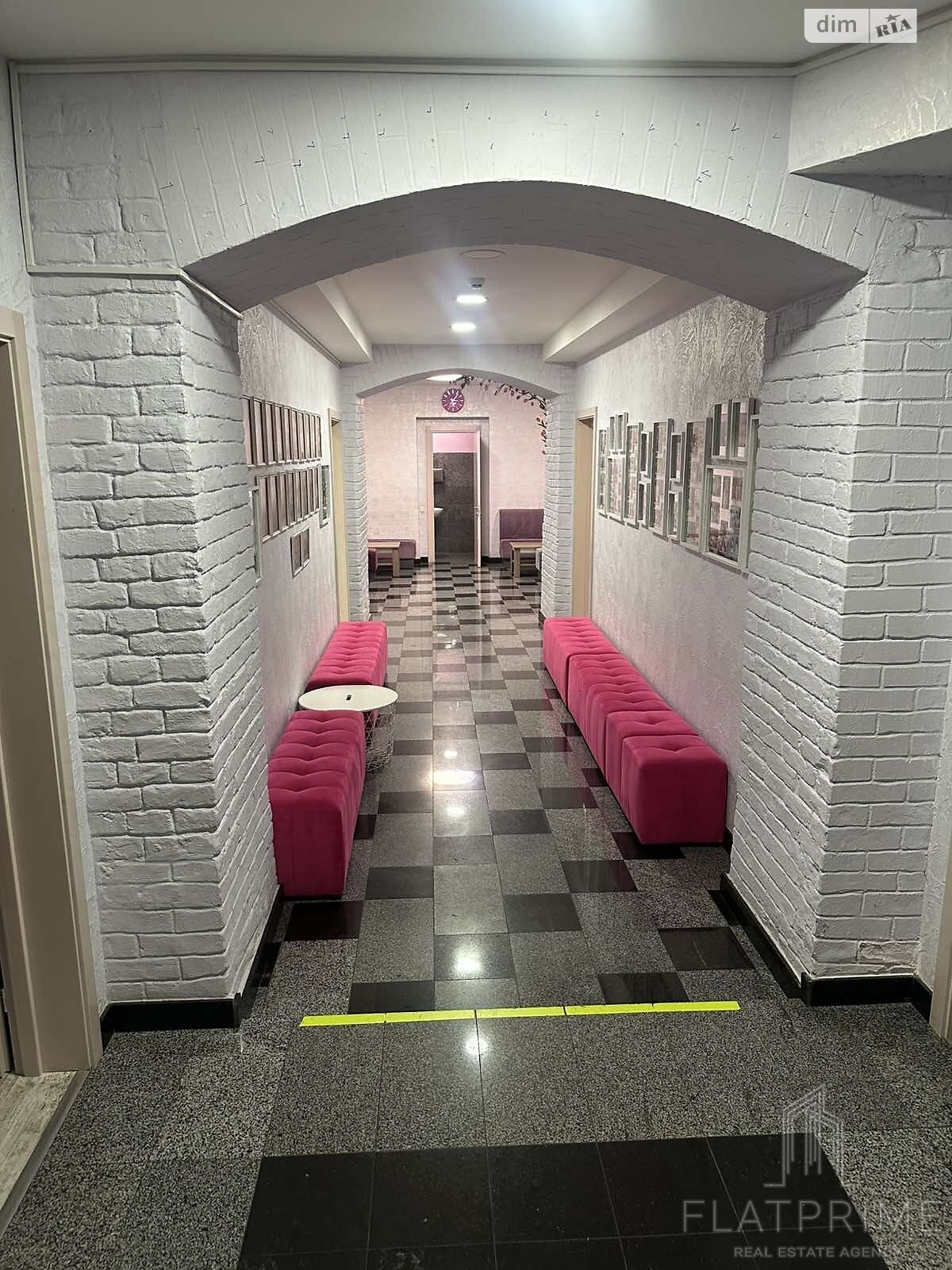 Коммерческое помещение в Киеве, продажа по Шота Руставели улица 30, район Рождественская, цена: 390 000 долларов за объект фото 1