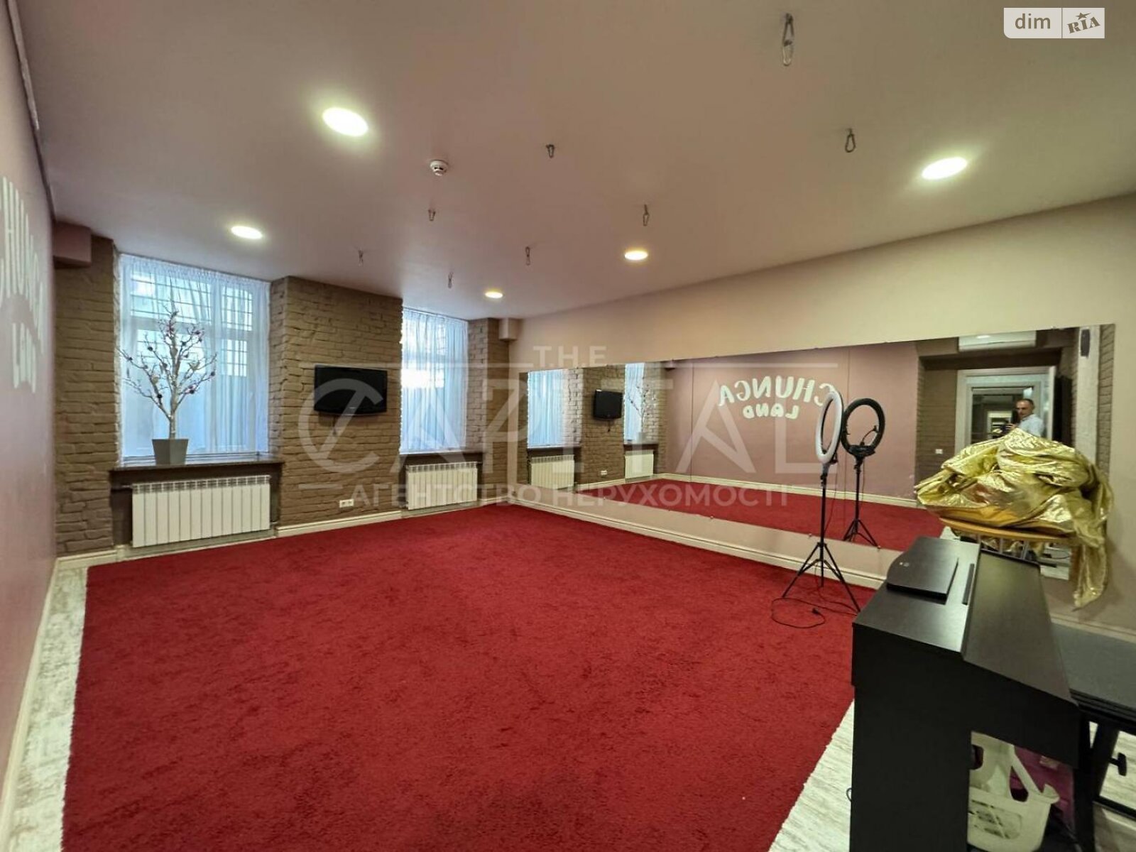 Комерційне приміщення в Києві, продаж по Шота Руставелі вулиця 30Б, район Черепанова гора, ціна: 430 000 доларів за об’єкт фото 1 Комерційне приміщення в Києві, продаж по Шота Руставелі вулиця 30Б, район Черепанова гора, ціна: 430 000 доларів за об’єкт фото 1