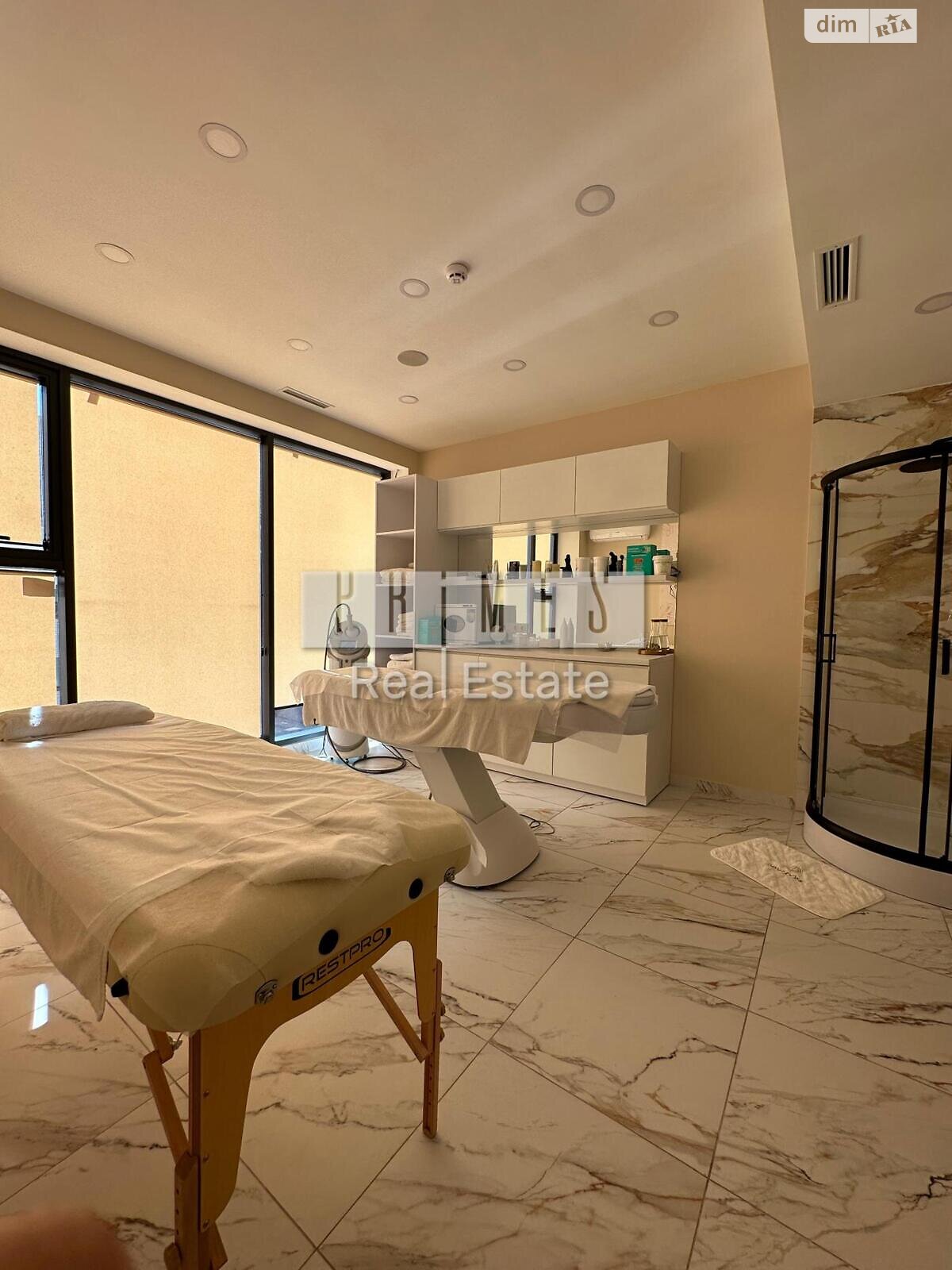 Коммерческое помещение в Киеве, продажа по Андрея Верхогляда (Драгомирова) улица 14А, район Черная Гора, цена: 860 000 долларов за объект фото 1